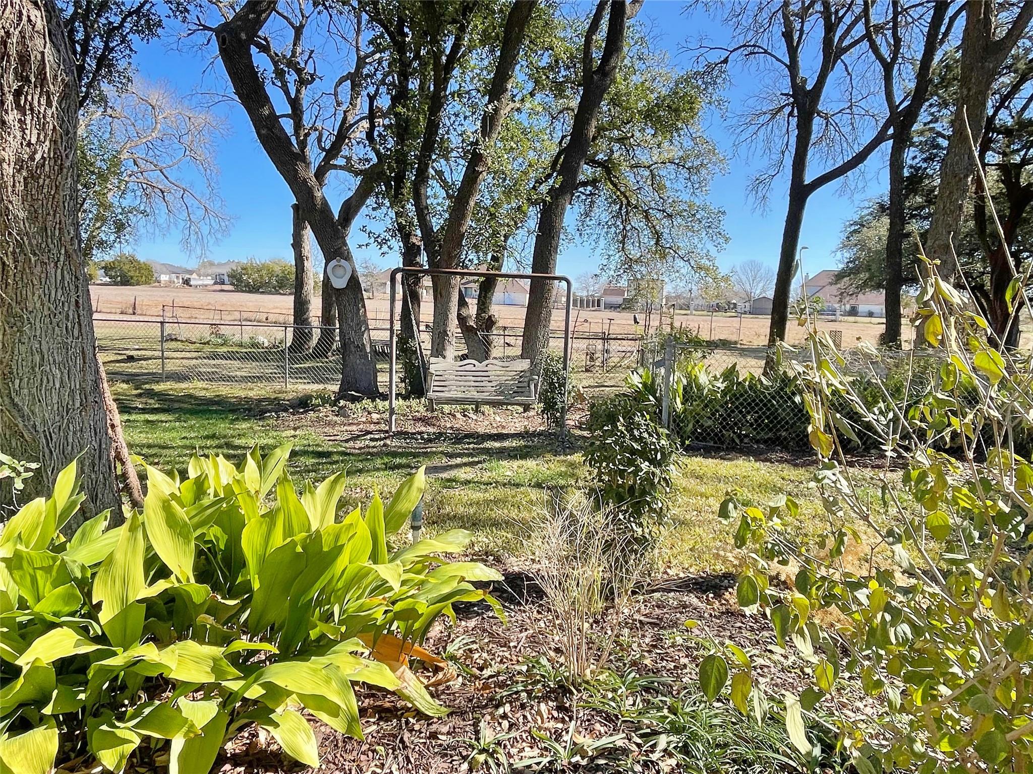 700 Shanklin Rd, Belton, TX 76513