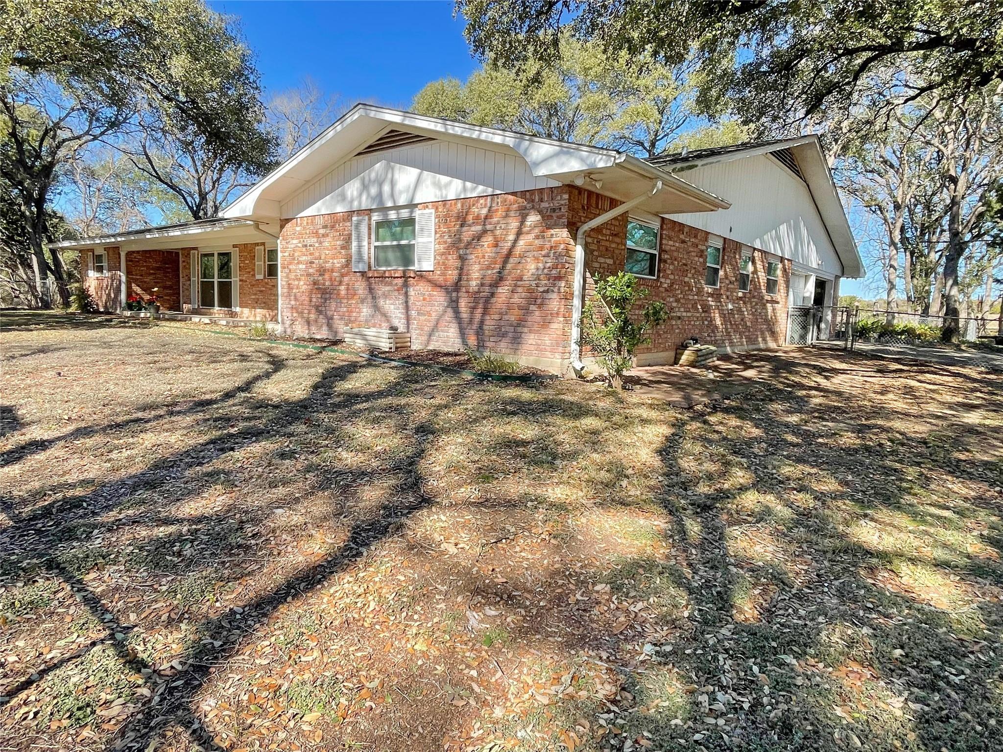 700 Shanklin Rd, Belton, TX 76513