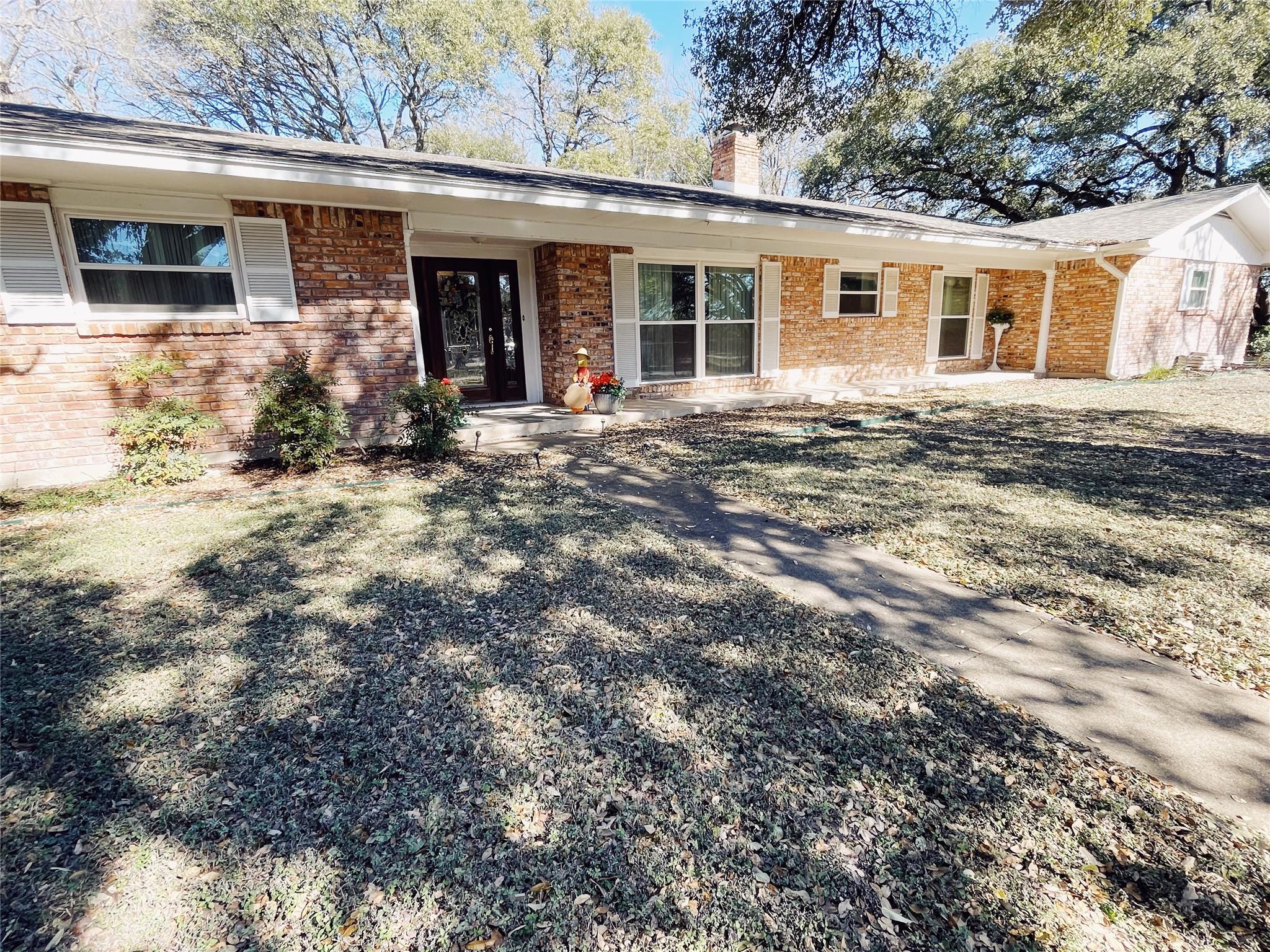 700 Shanklin Rd, Belton, TX 76513