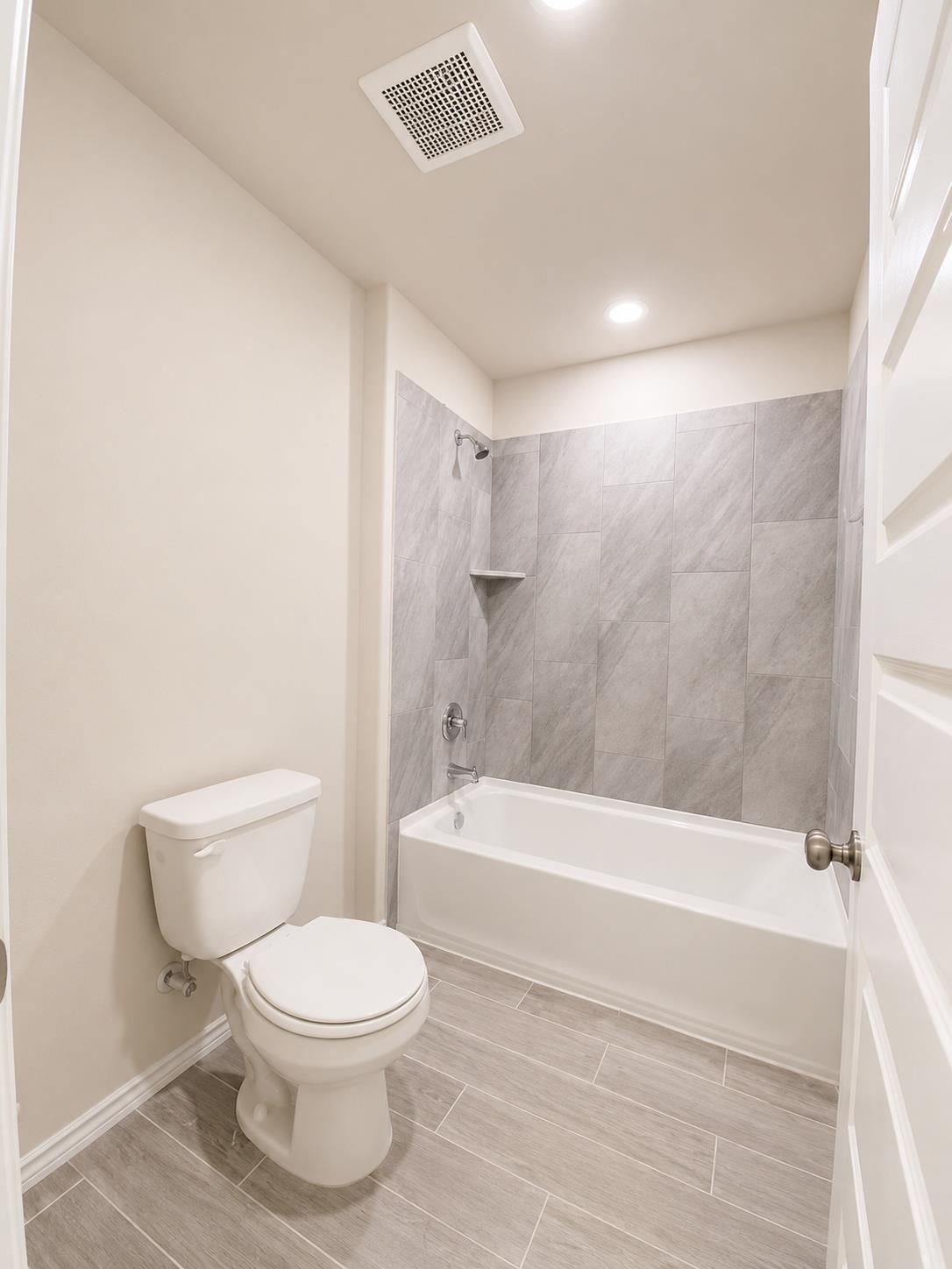2156 Griffith Dr, Seguin, TX 78155