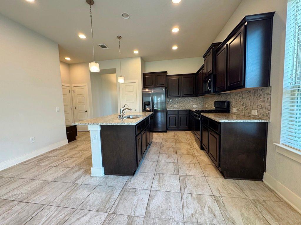 12008 Reindeer Dr, Austin, TX 78754