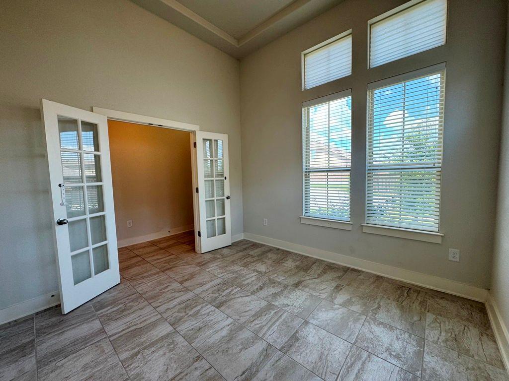 12008 Reindeer Dr, Austin, TX 78754
