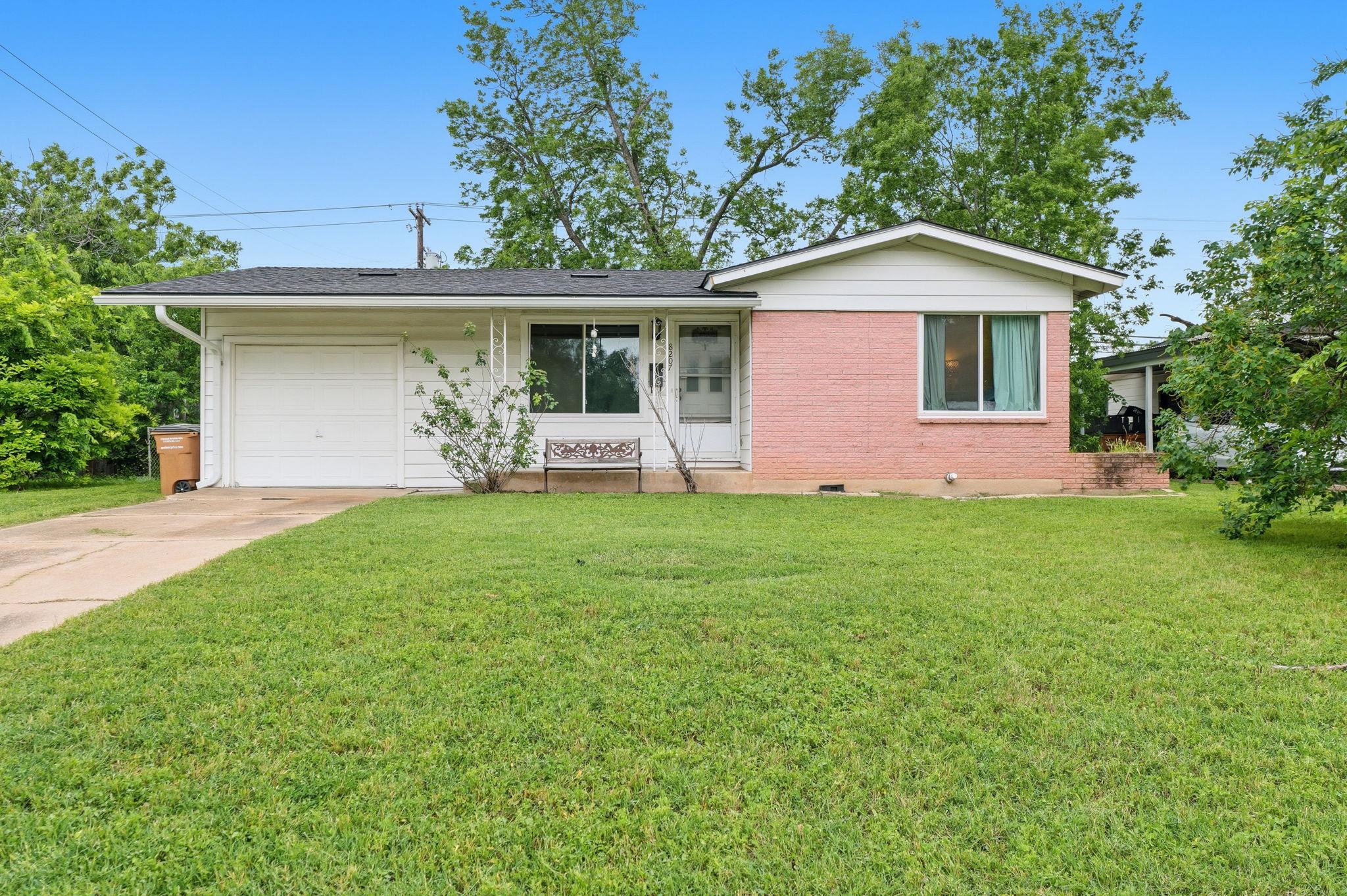8207 Lazy Ln, Austin, TX 78757