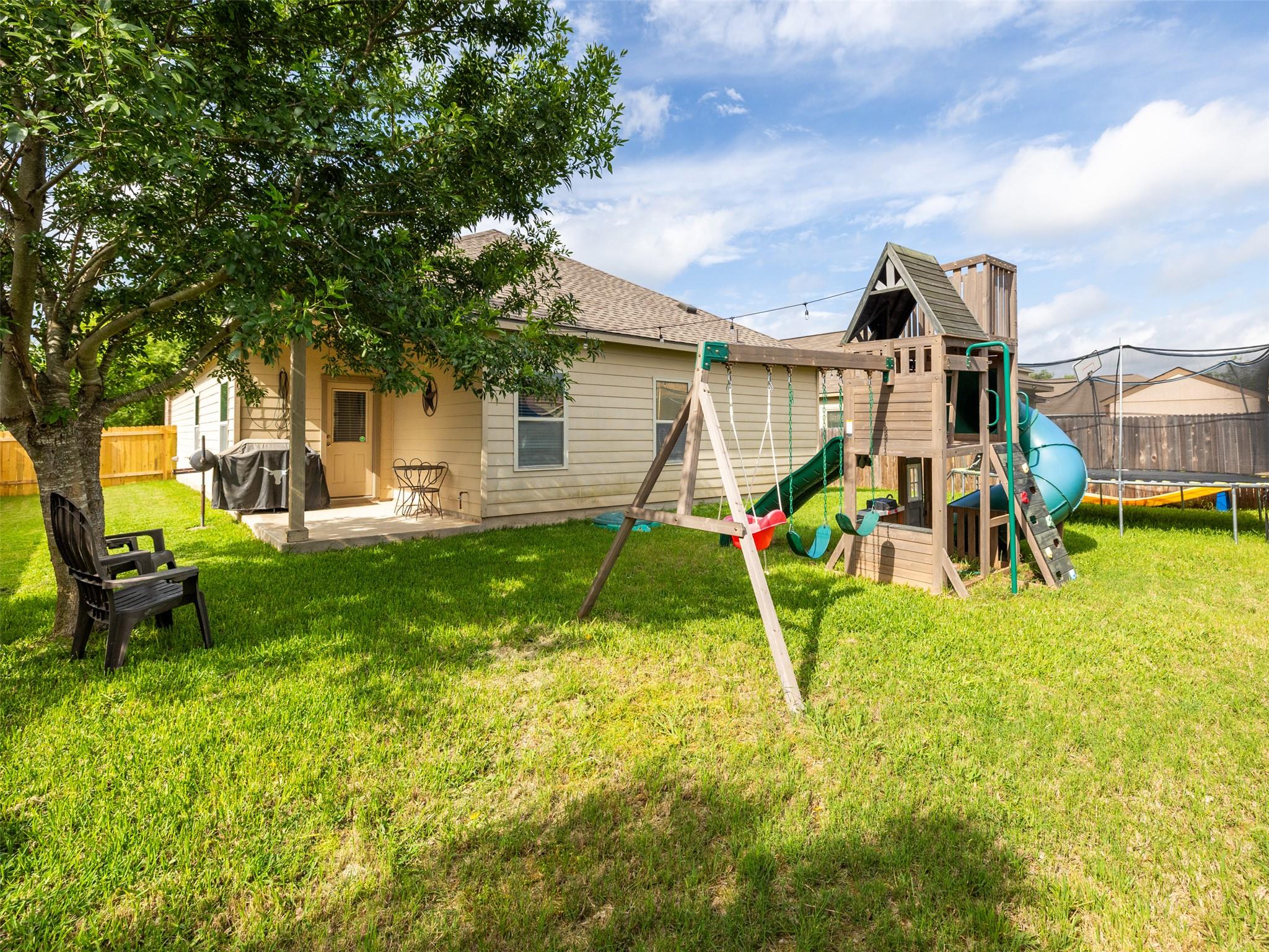 1016 Hondo Ln, Hutto, TX 78634