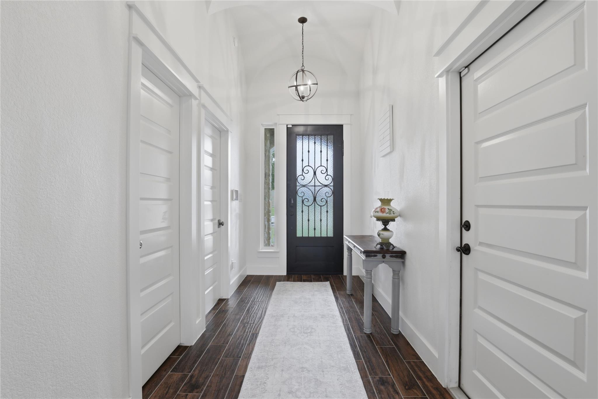 133 Greg Ln, Jarrell, TX 76537
