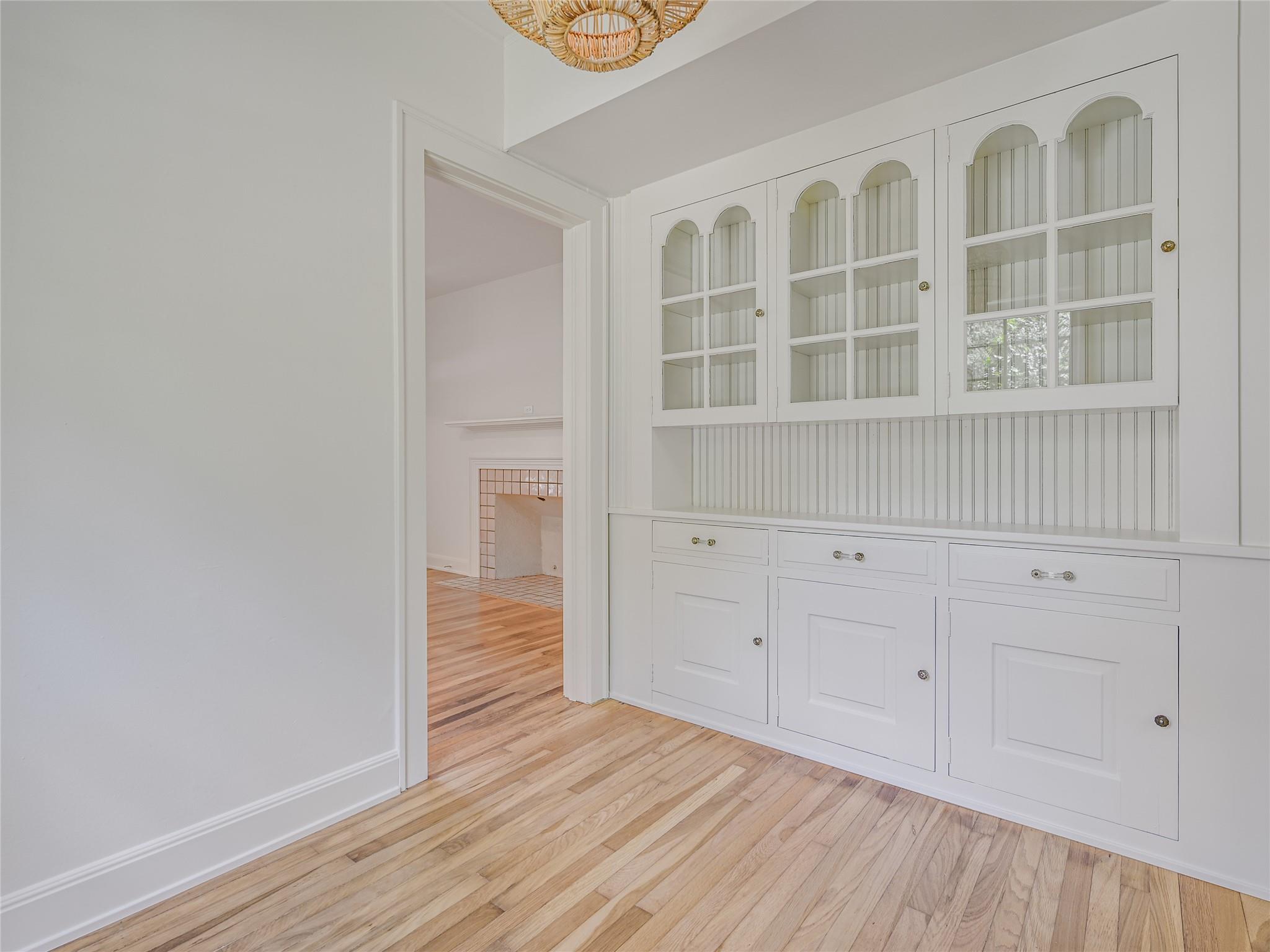501 Carolyn Ave, Austin, TX 78705