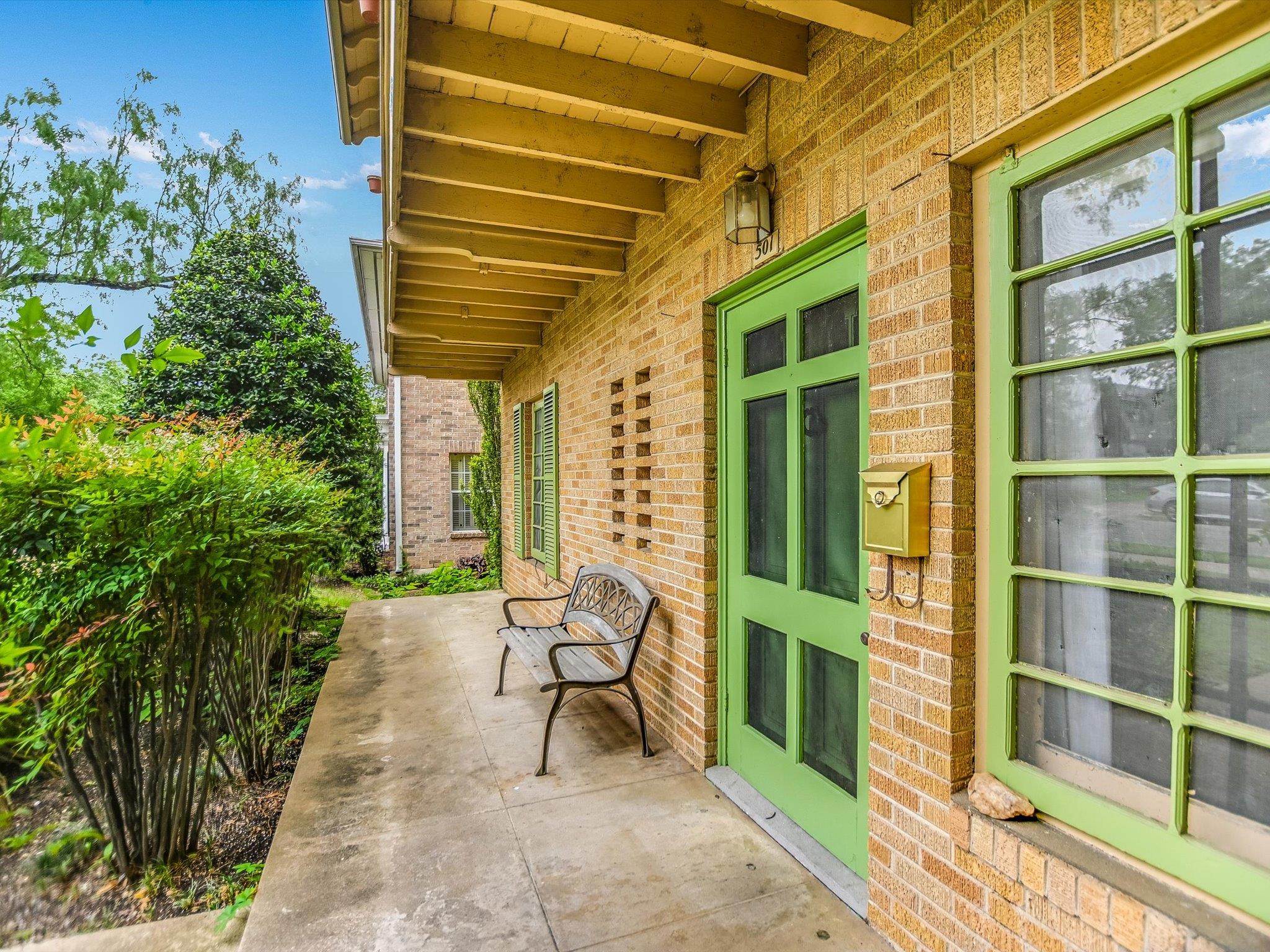501 Carolyn Ave, Austin, TX 78705