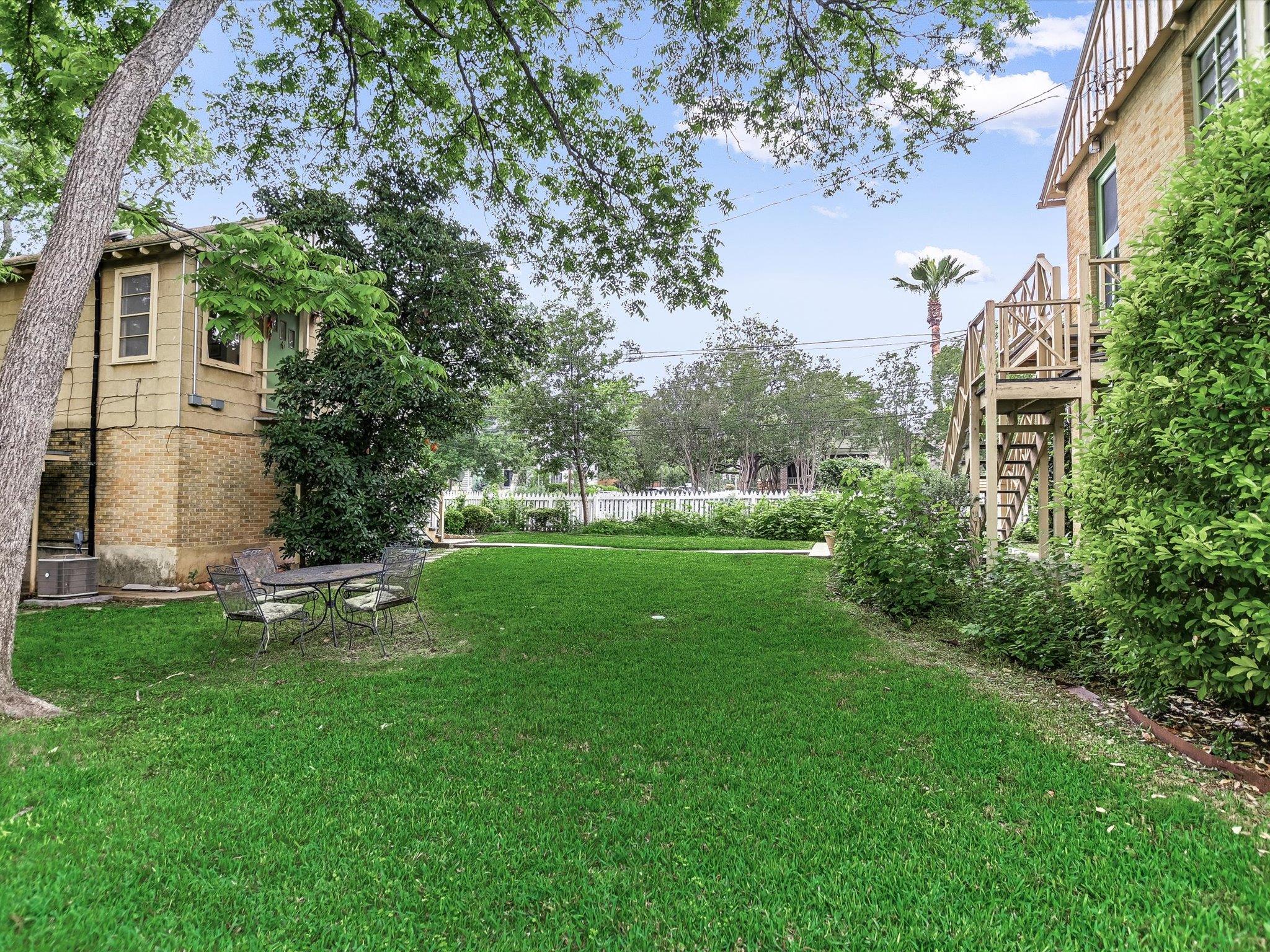 501 Carolyn Ave, Austin, TX 78705