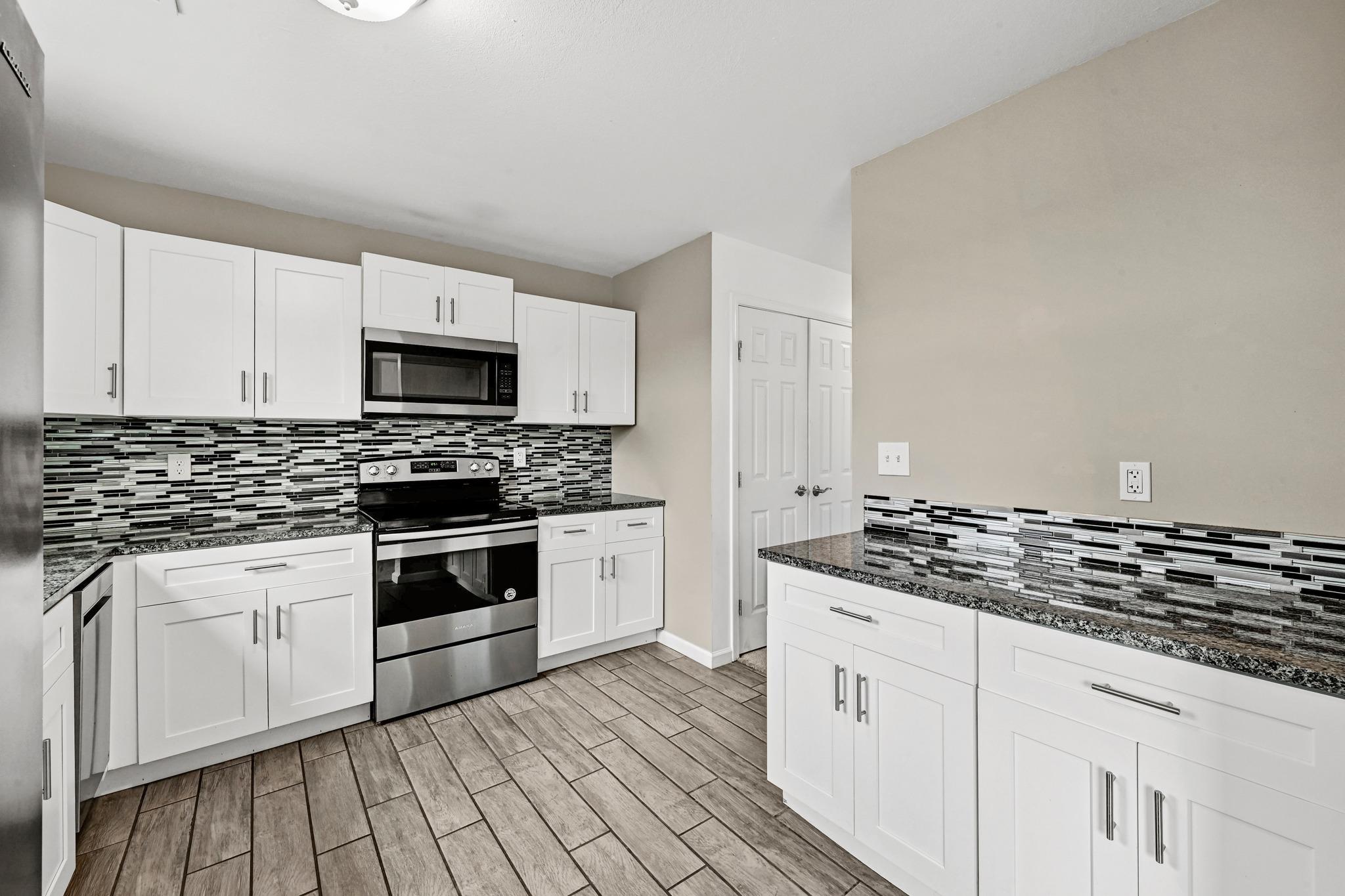 8312 S Timber Trl S, Lago Vista, TX 78645