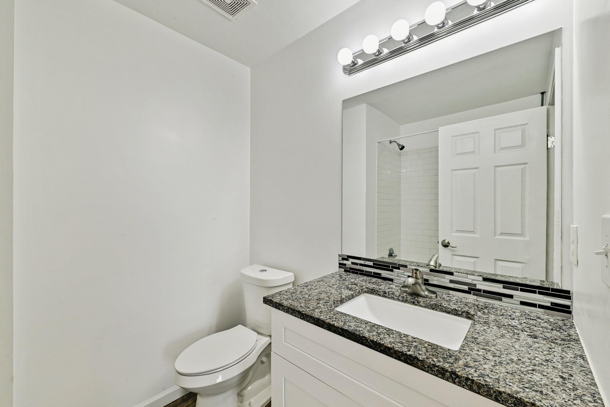 8312 S Timber Trl S, Lago Vista, TX 78645