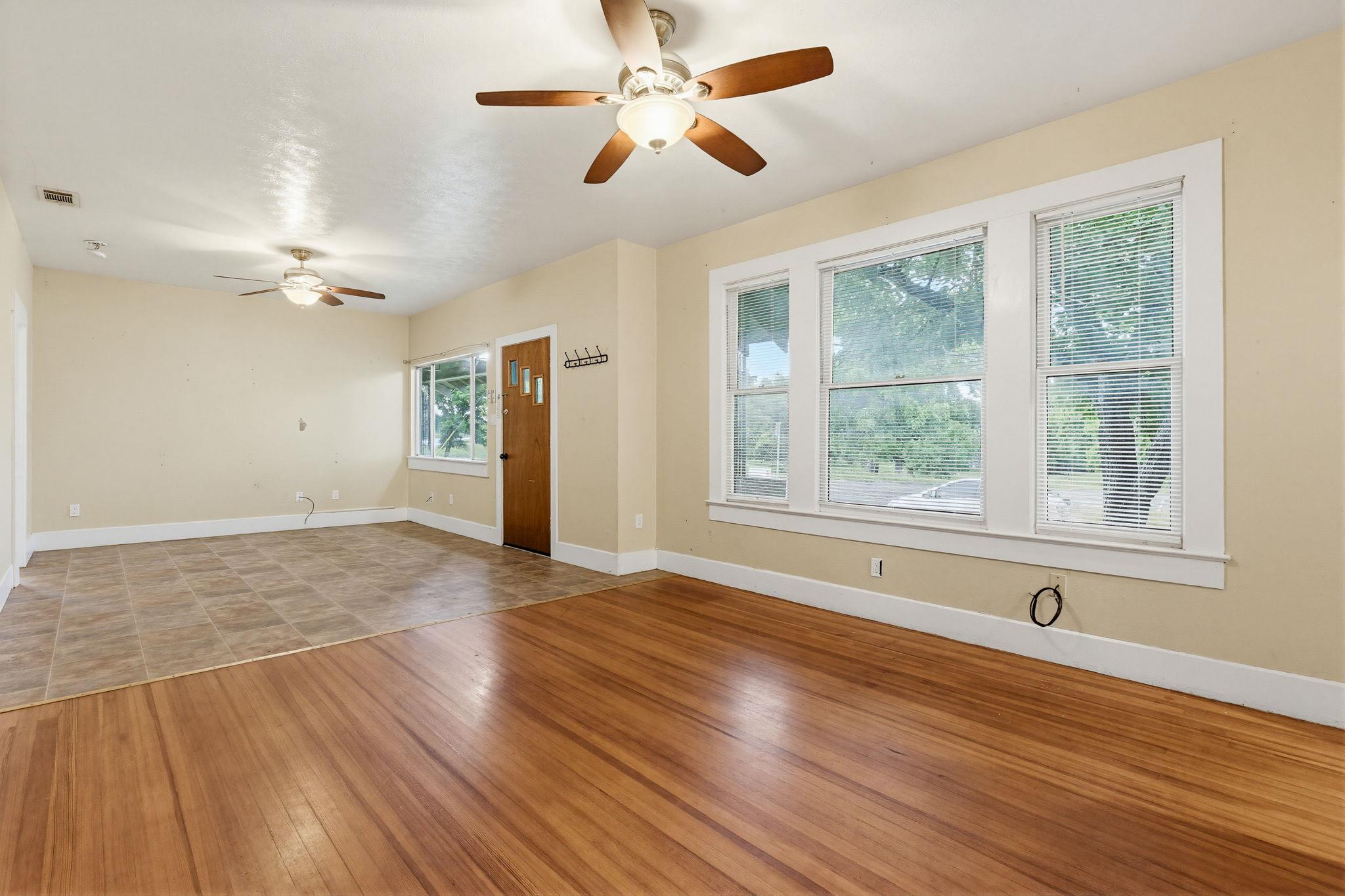 1301 Taylor St, Lampasas, TX 76550