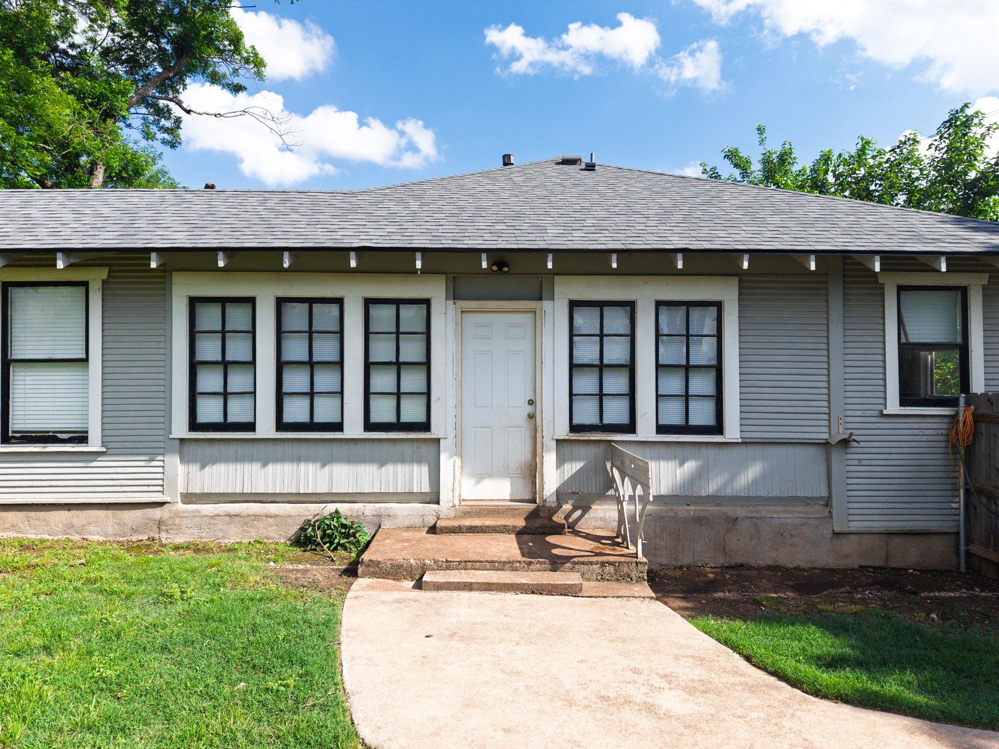1301 Taylor St, Lampasas, TX 76550