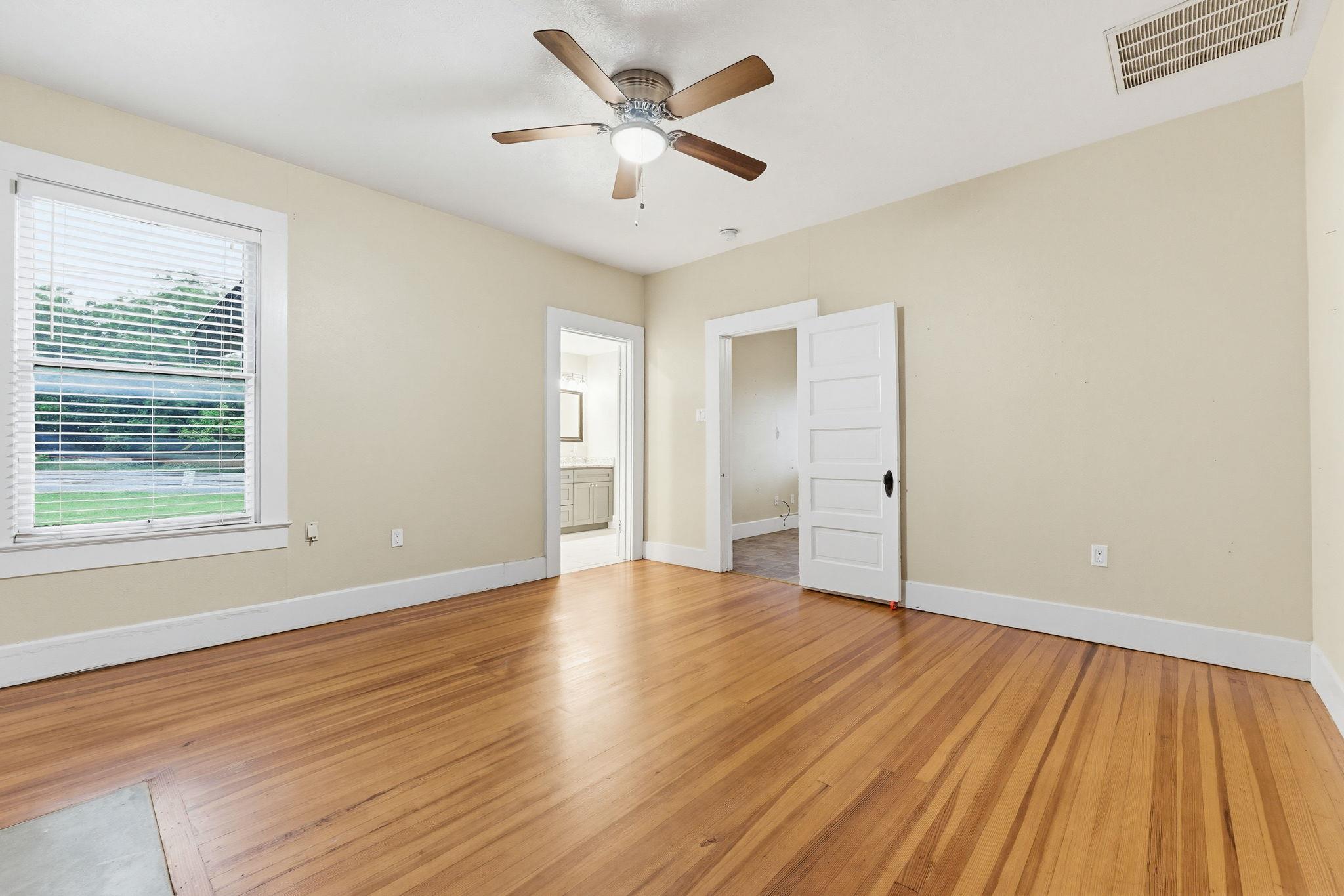 1301 Taylor St, Lampasas, TX 76550