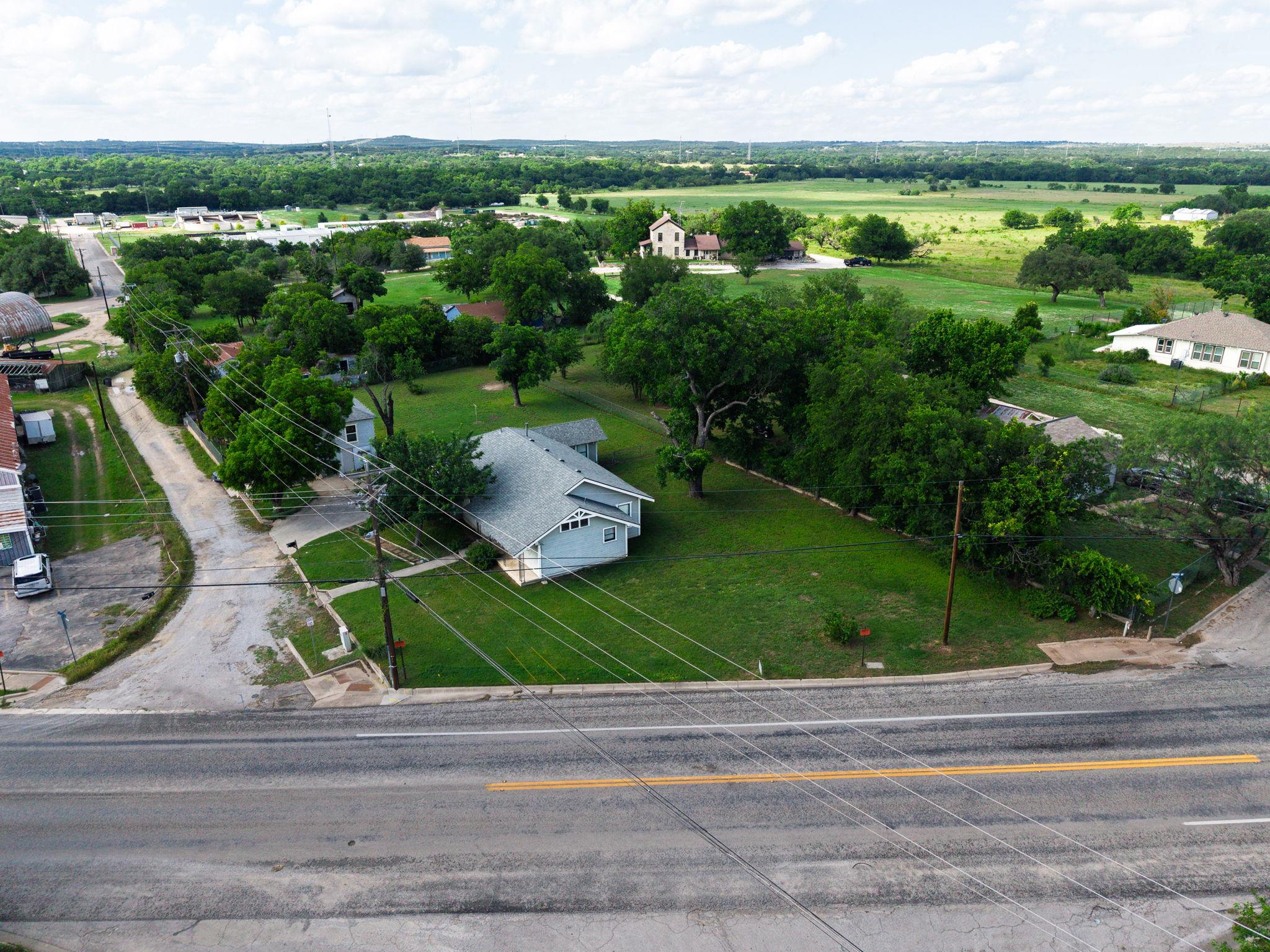 1301 Taylor St, Lampasas, TX 76550