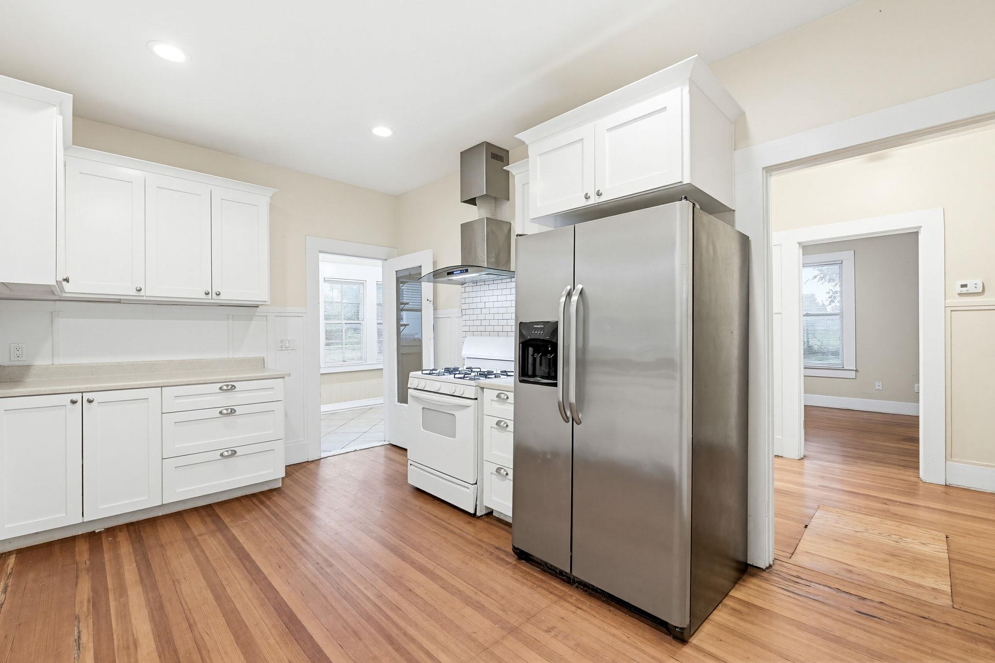 1301 Taylor St, Lampasas, TX 76550