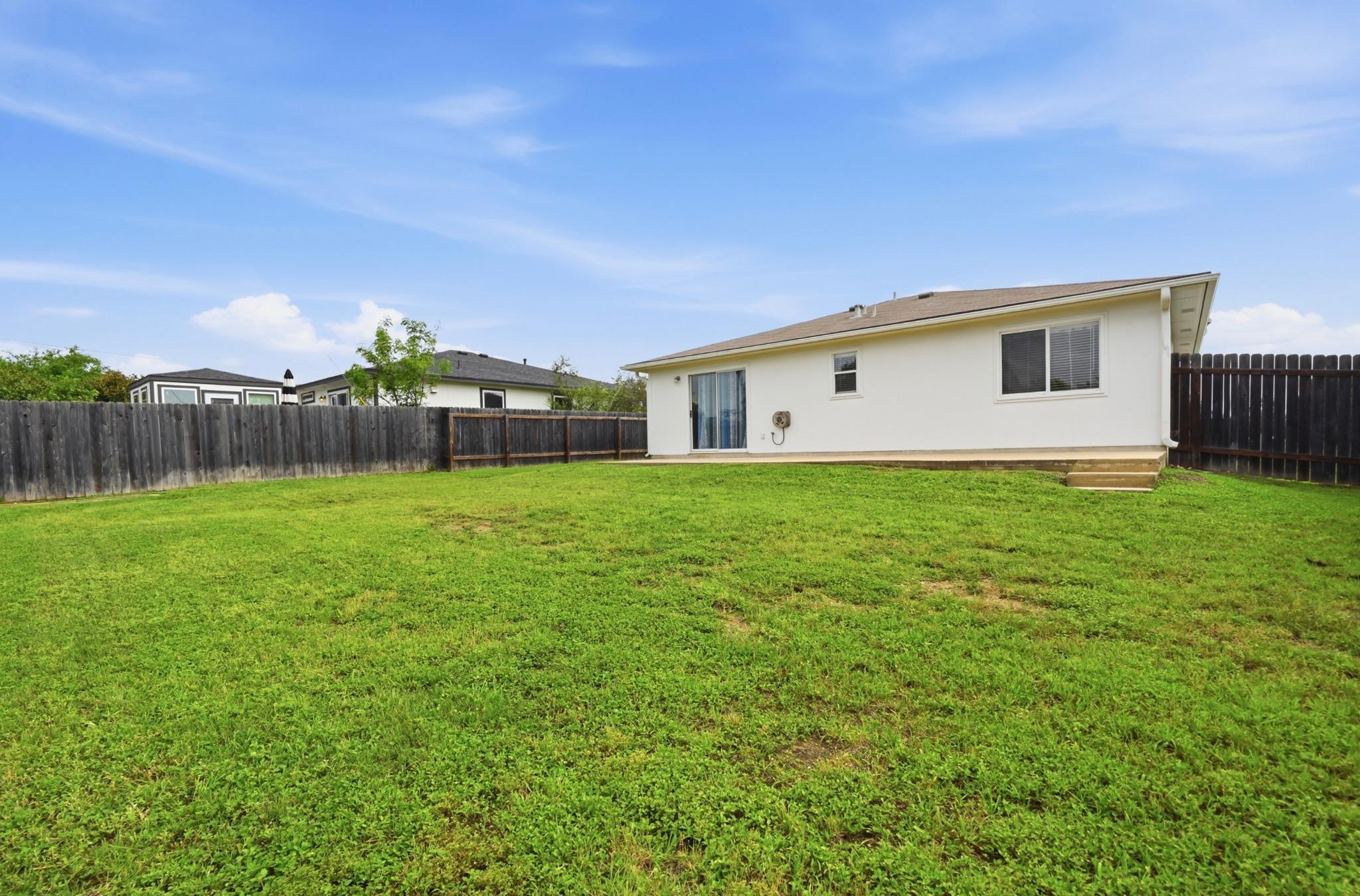 112 Mason Reed Cv, Kyle, TX 78640