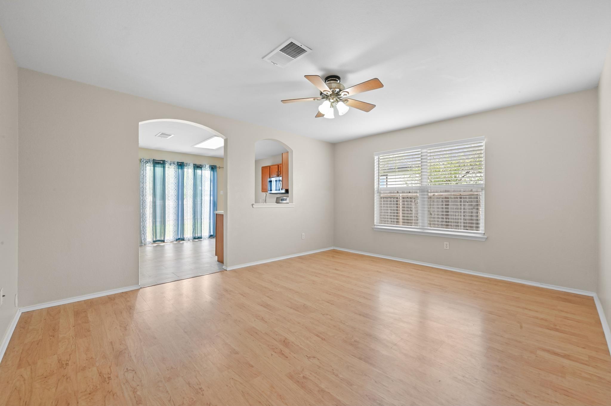 112 Mason Reed Cv, Kyle, TX 78640