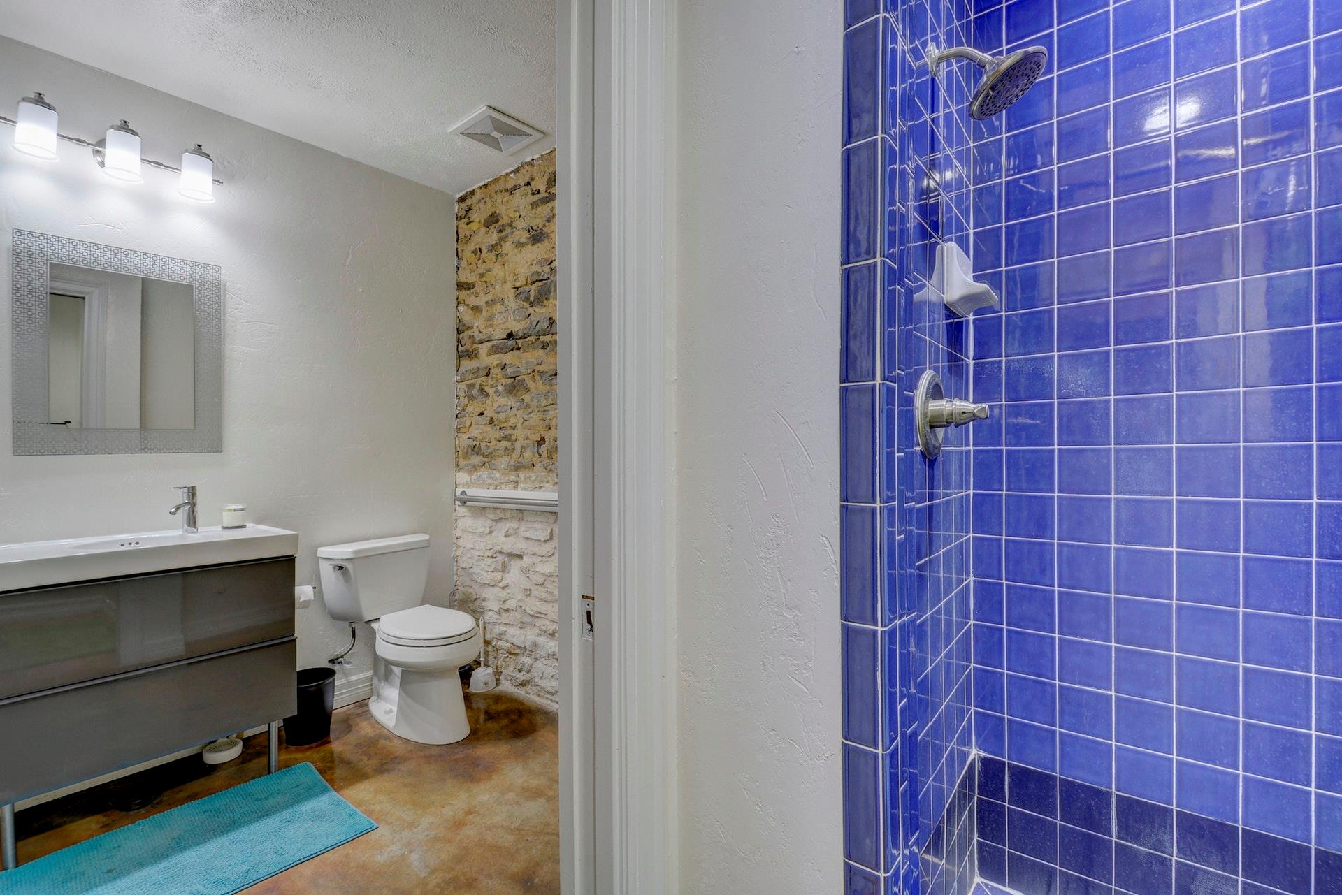 503 Neches St, Austin, TX 78701
