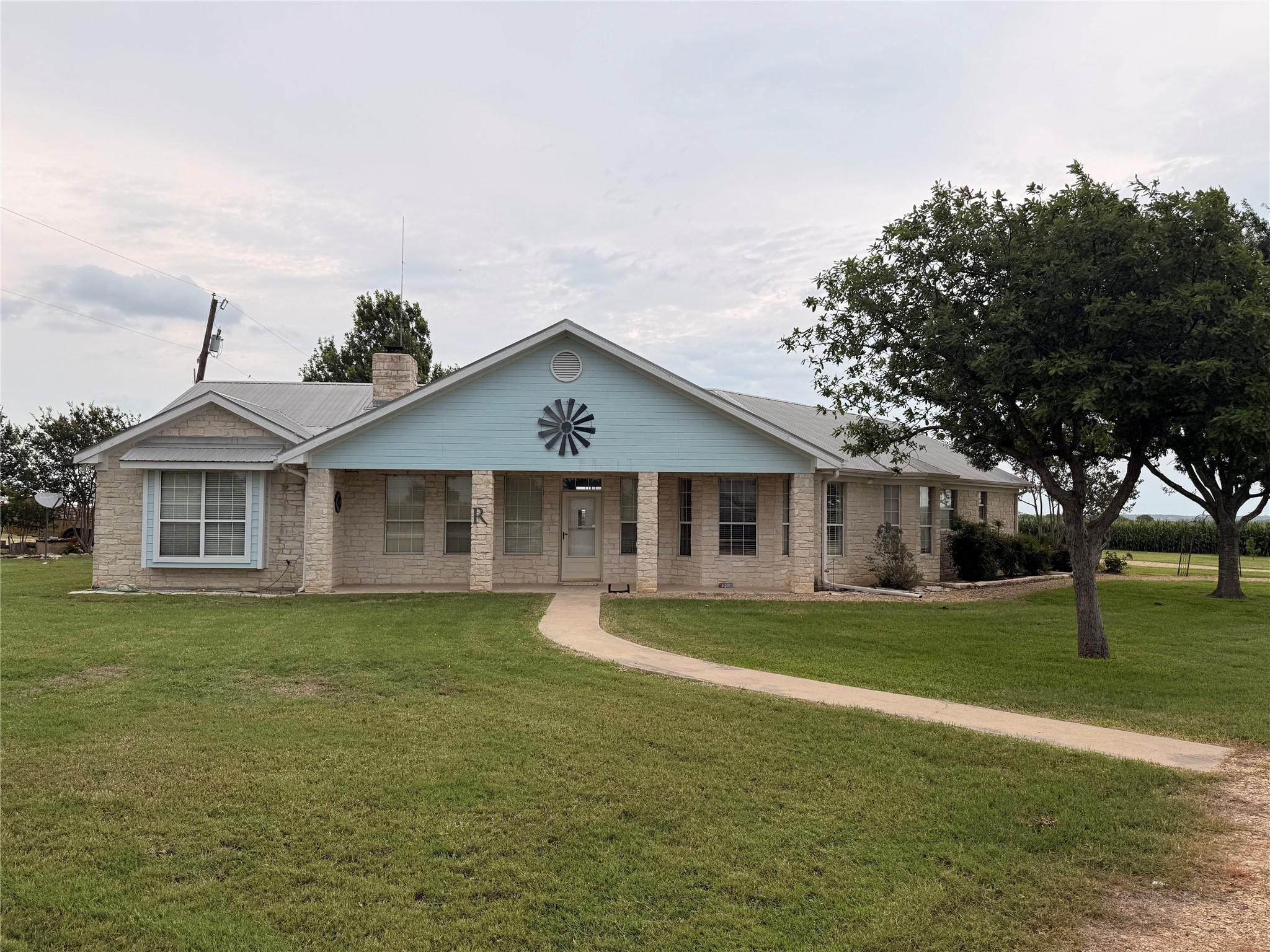 5600 Fm 1466, Coupland, TX 78615
