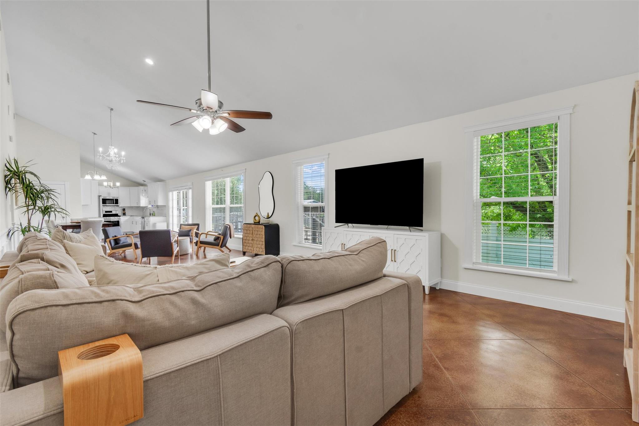 221 County Road 136C, Kingsland, TX 78639