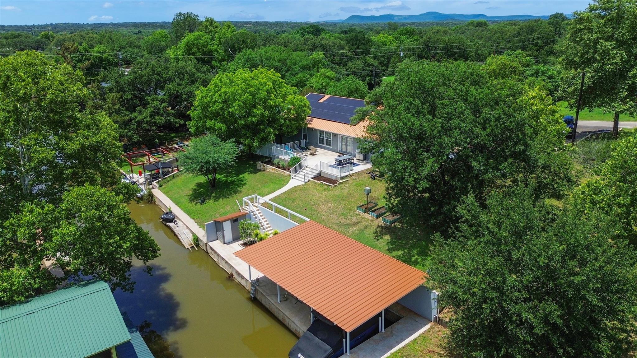221 County Road 136C, Kingsland, TX 78639