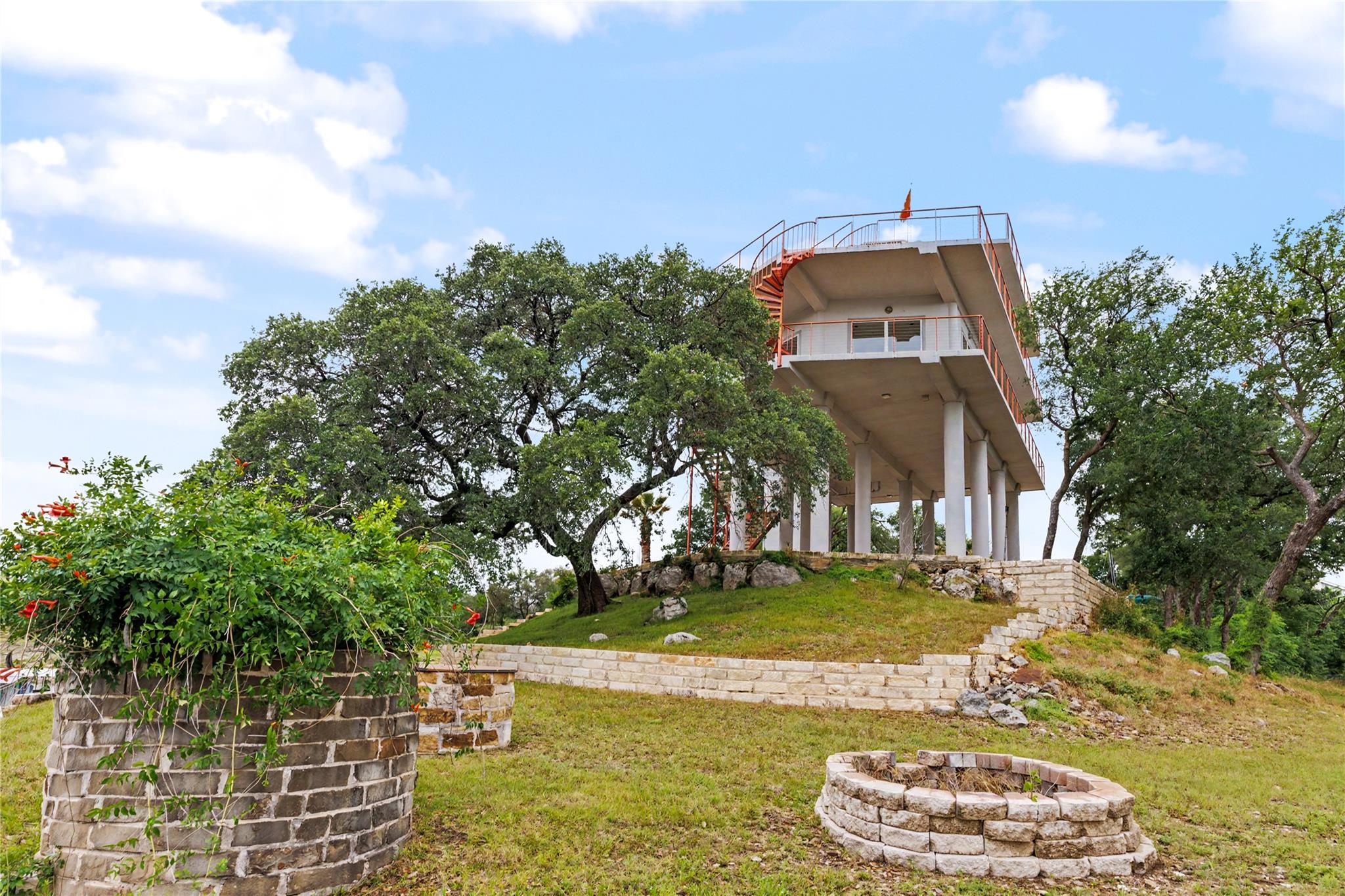 20202 Barnett Glenn Rd, Spicewood, TX 78669