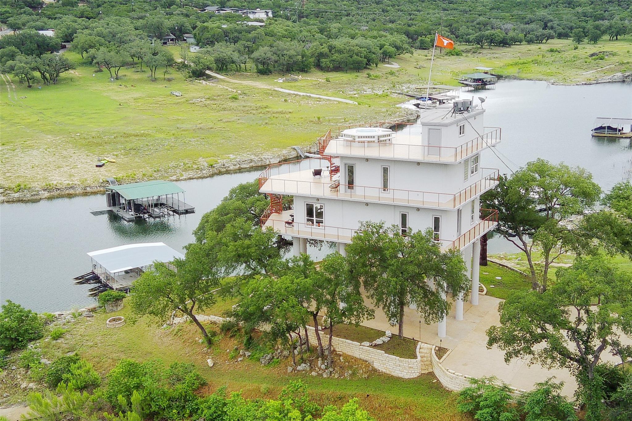 20202 Barnett Glenn Rd, Spicewood, TX 78669