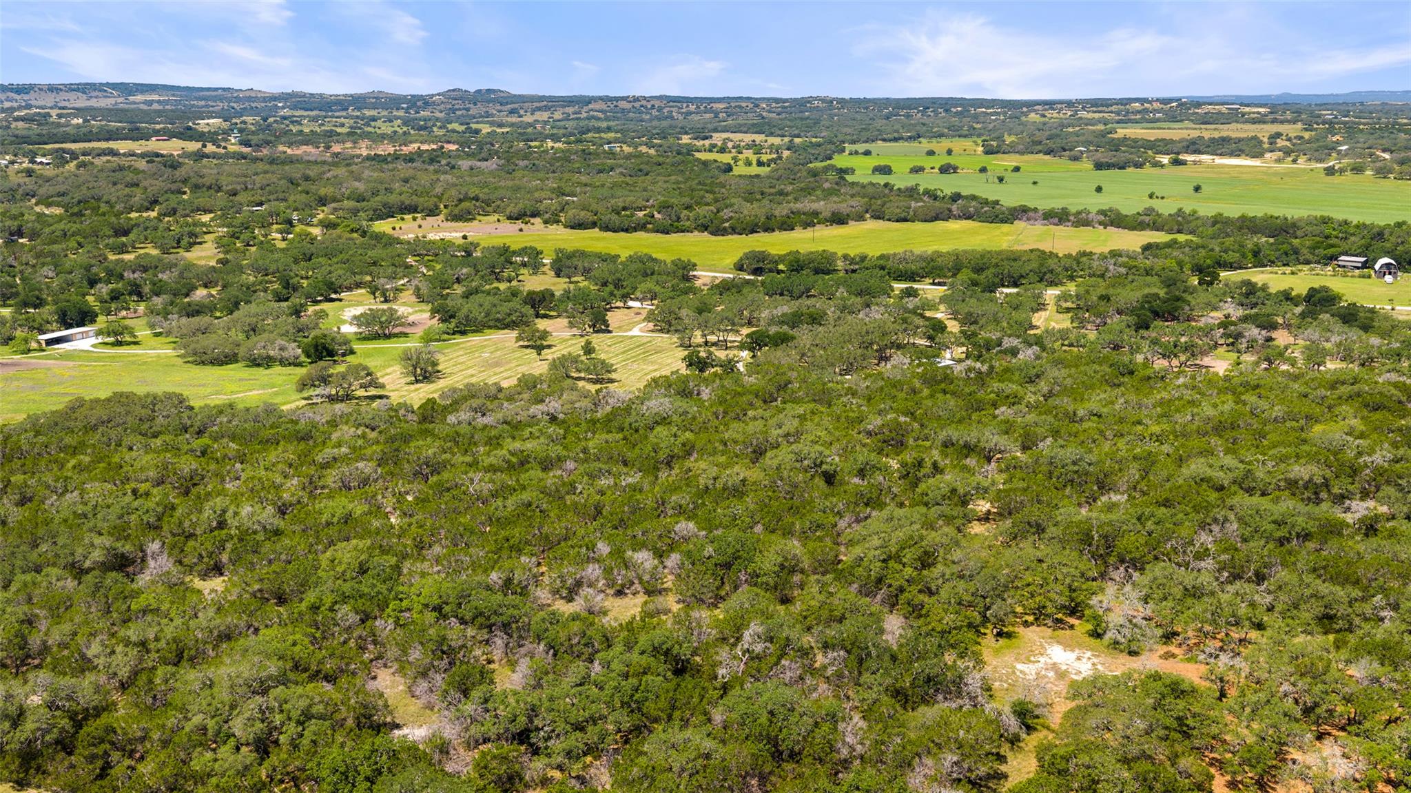 937 Flat Creek Rd, Johnson City, TX 78636