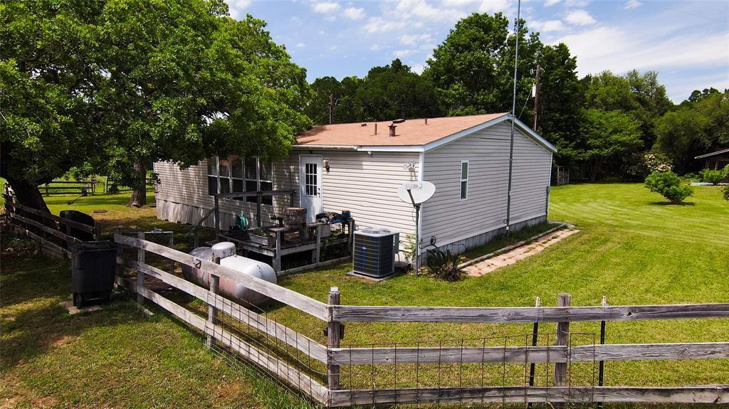 269 Balch Rd, Elgin, TX 78621