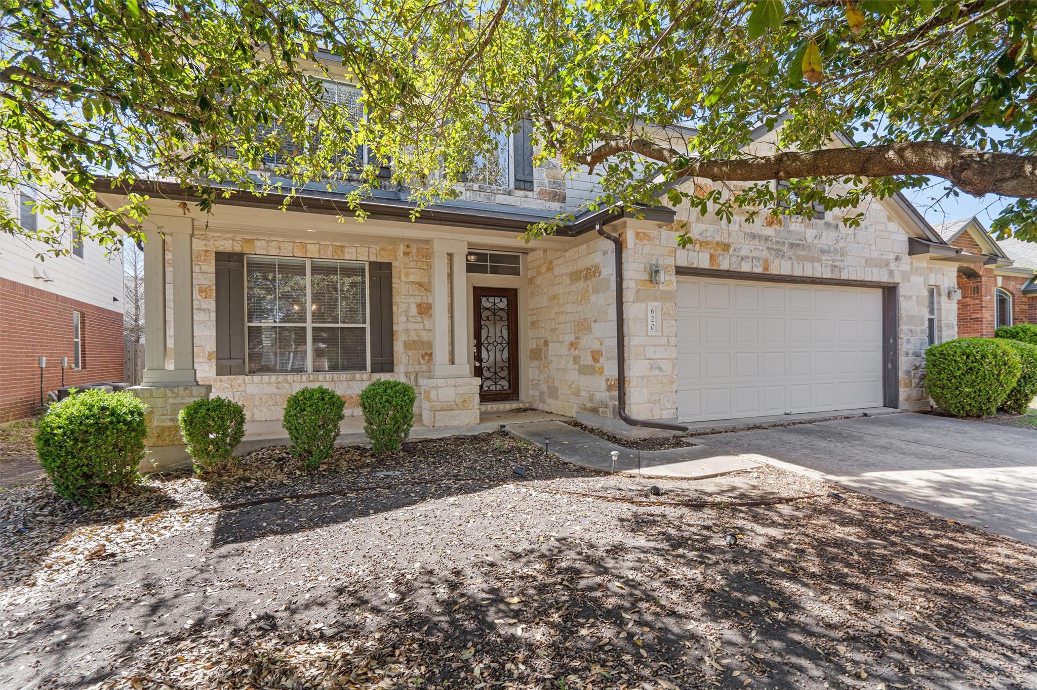 620 Middle Creek Dr, Buda, TX 78610