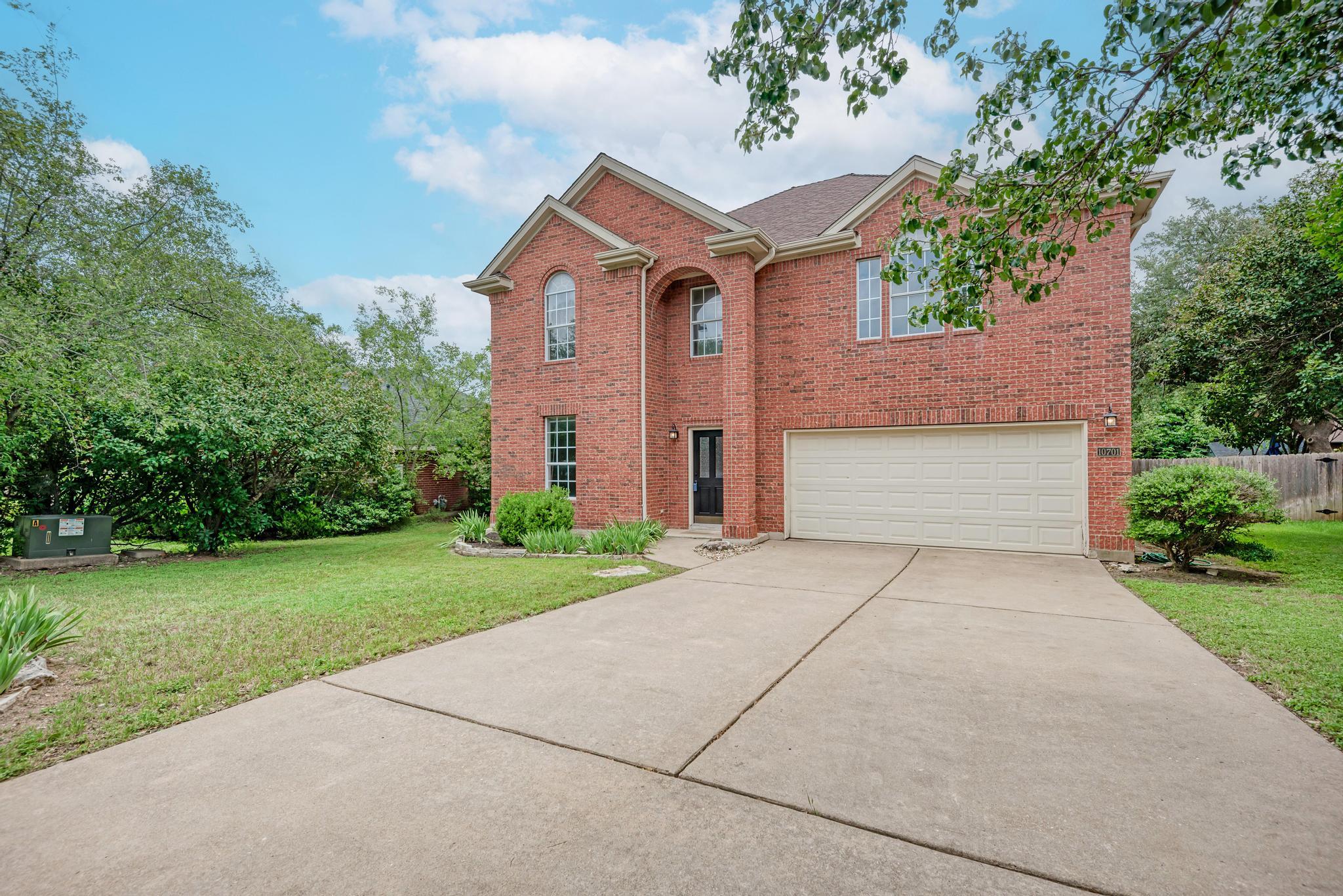 10701 Pinkney Ln, Austin, TX 78739