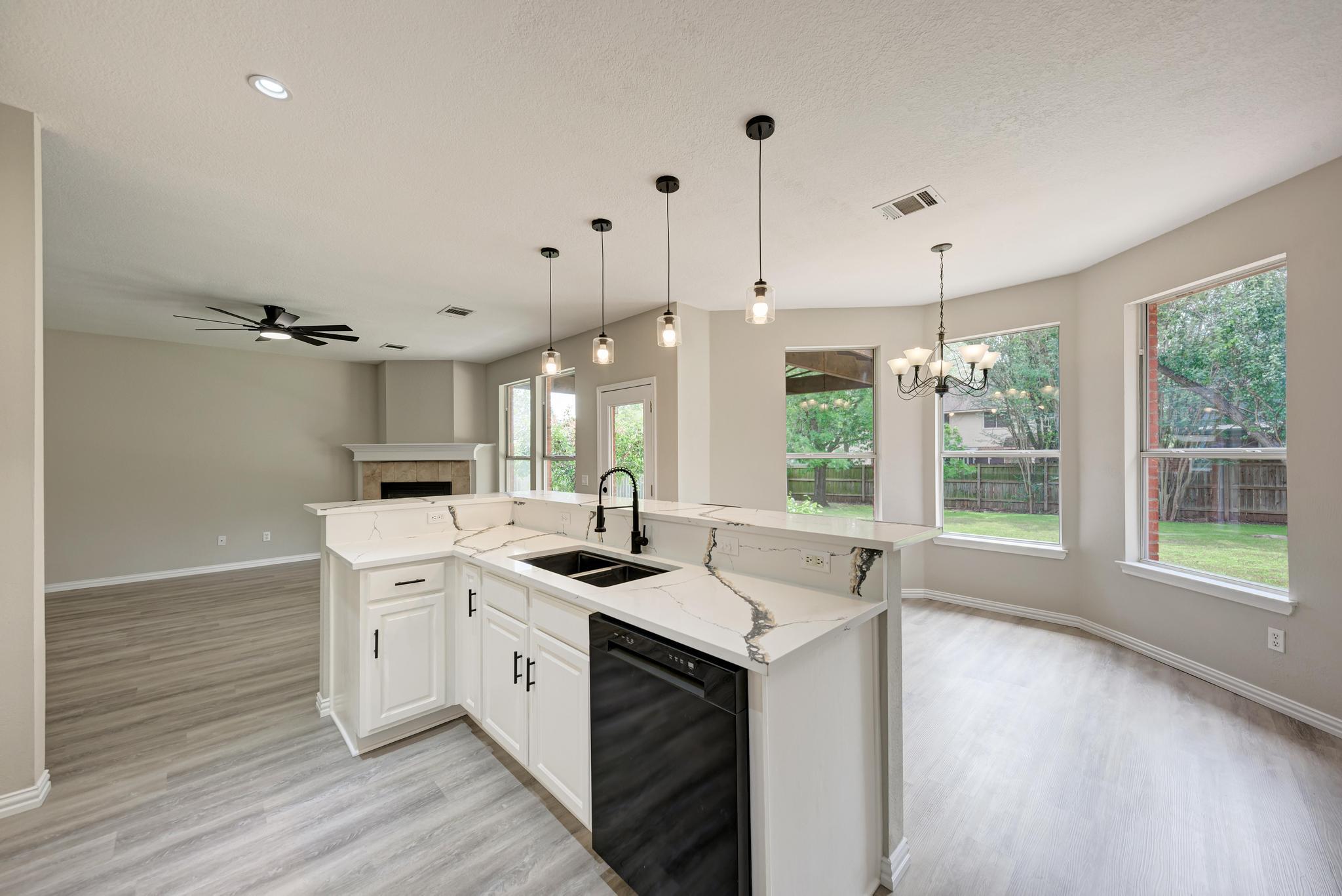 10701 Pinkney Ln, Austin, TX 78739