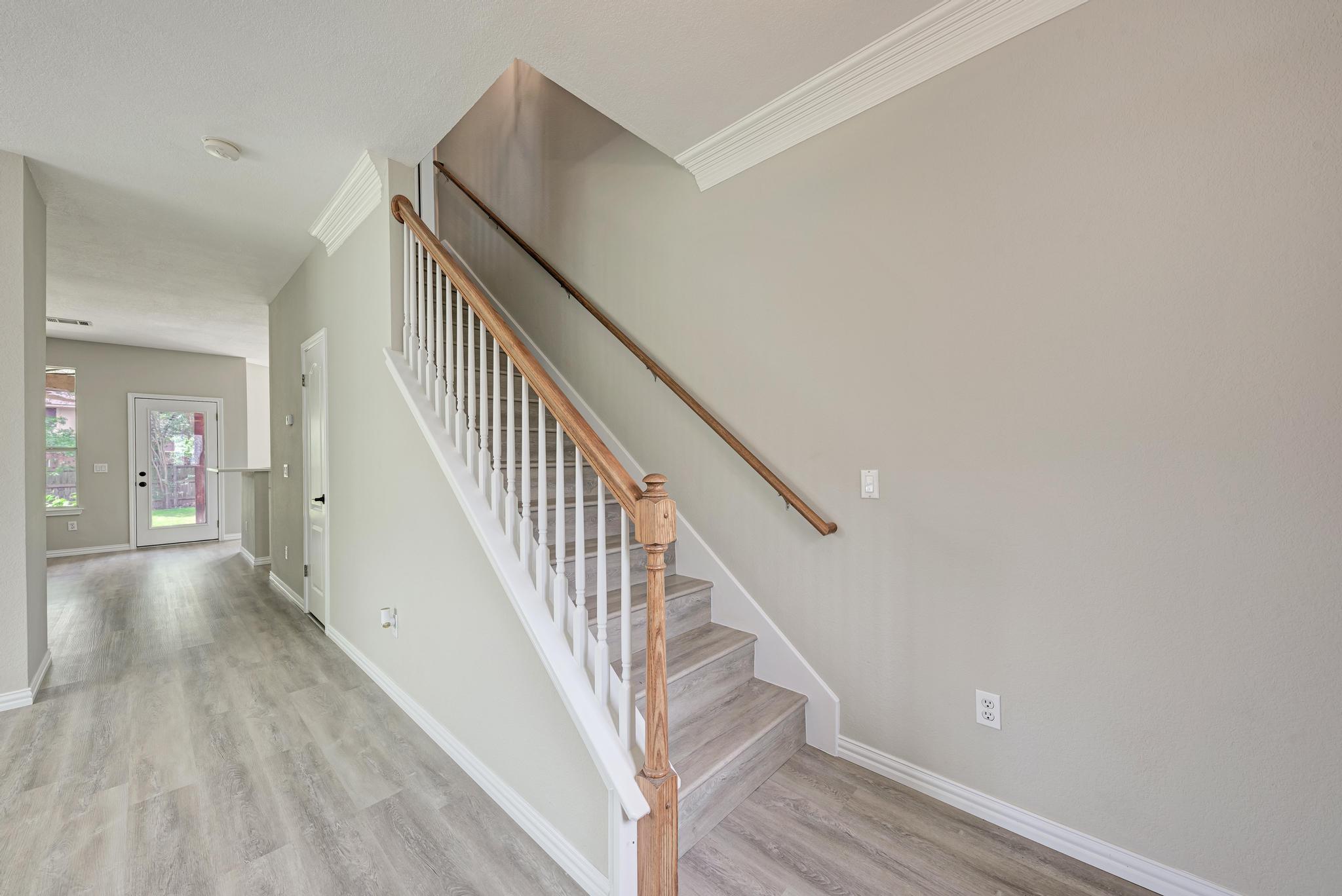 10701 Pinkney Ln, Austin, TX 78739