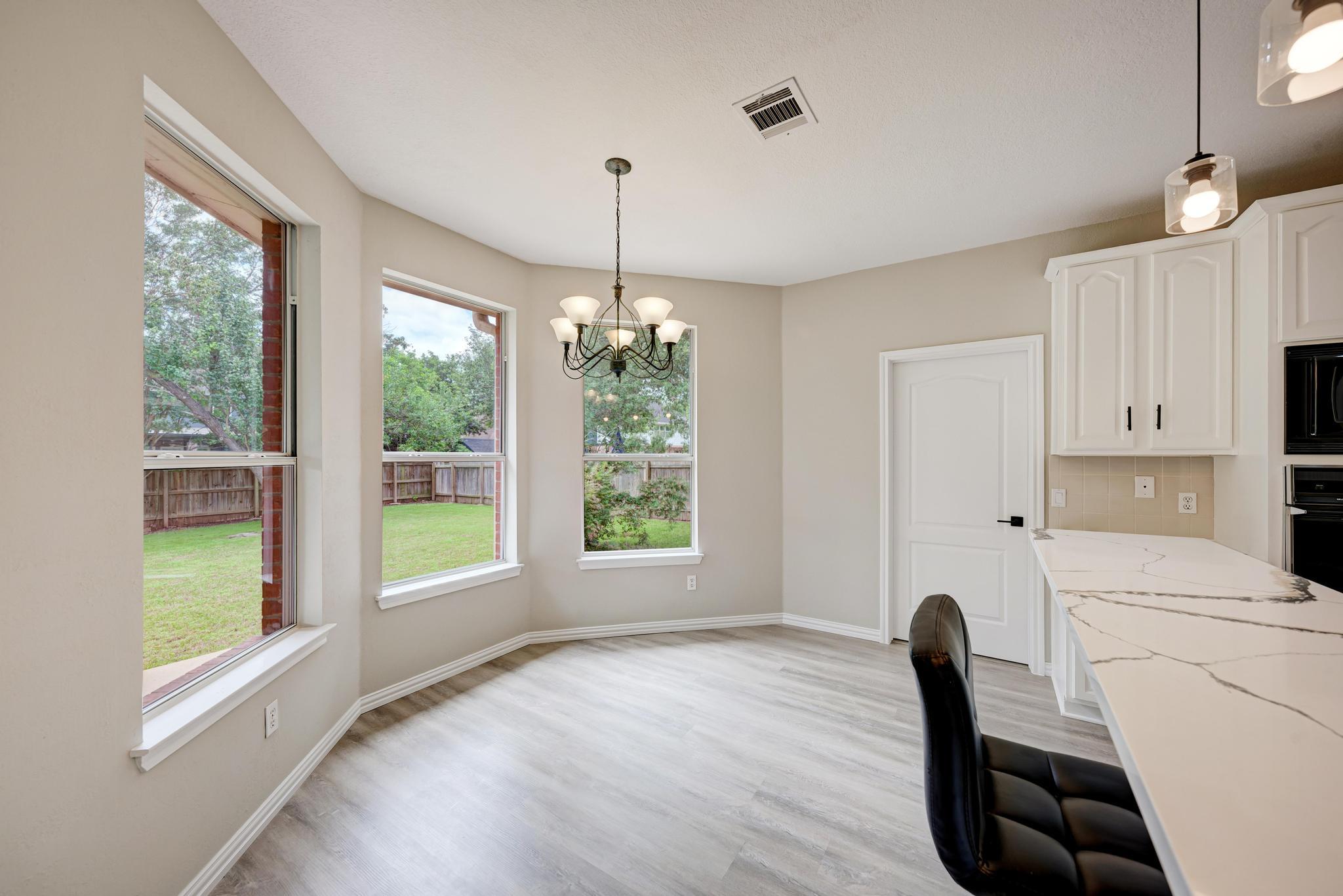 10701 Pinkney Ln, Austin, TX 78739