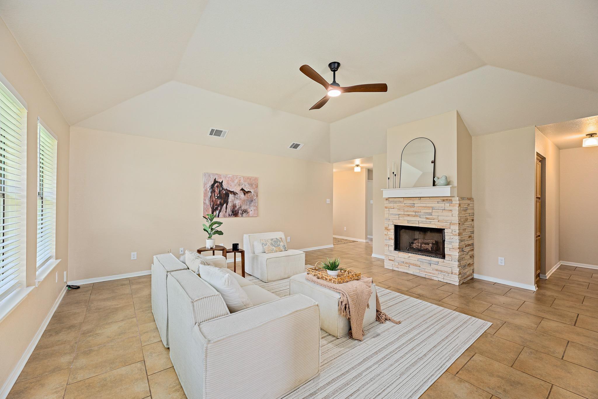 111 Stephen Ln, Georgetown, TX 78626