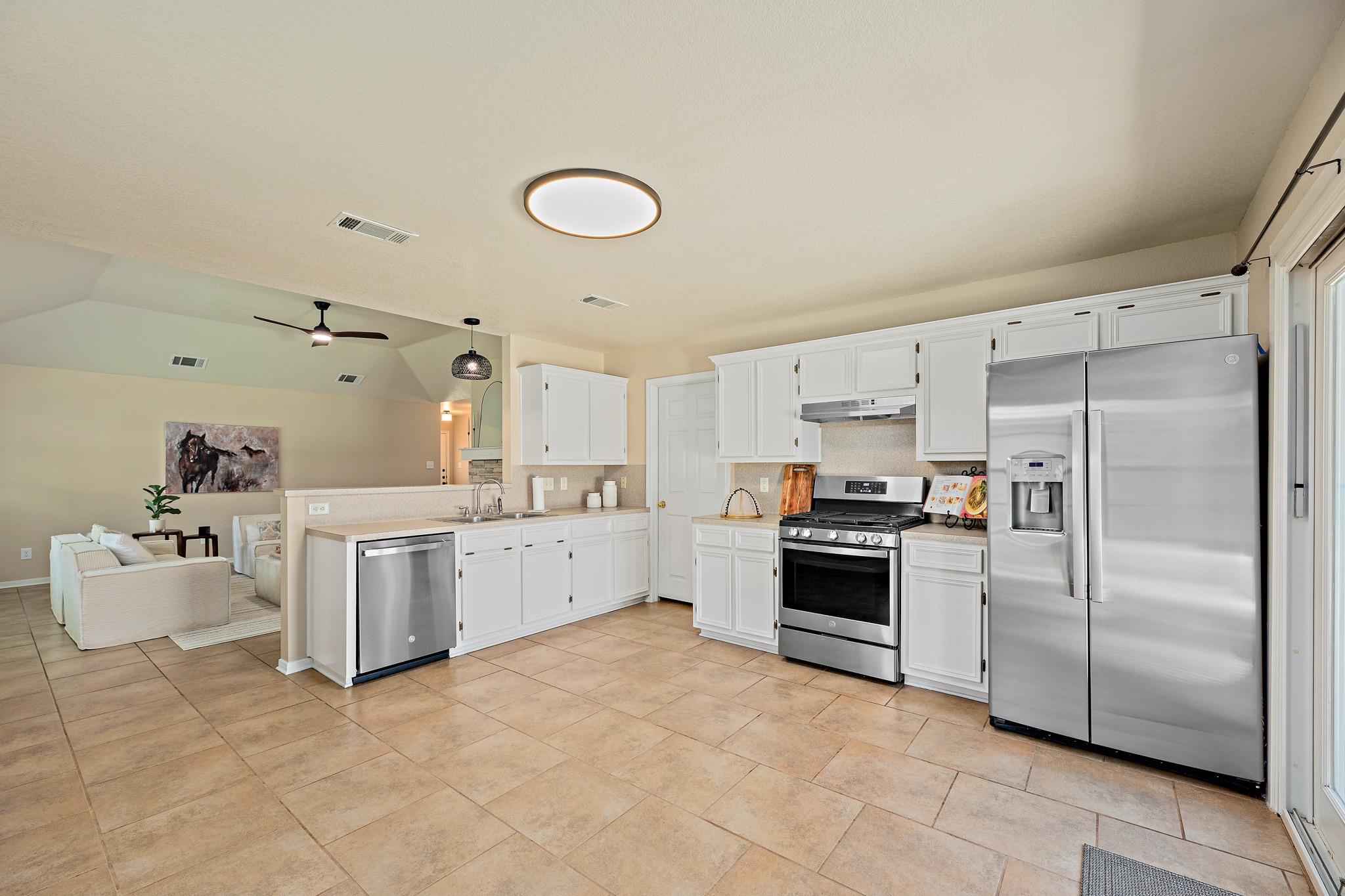 111 Stephen Ln, Georgetown, TX 78626