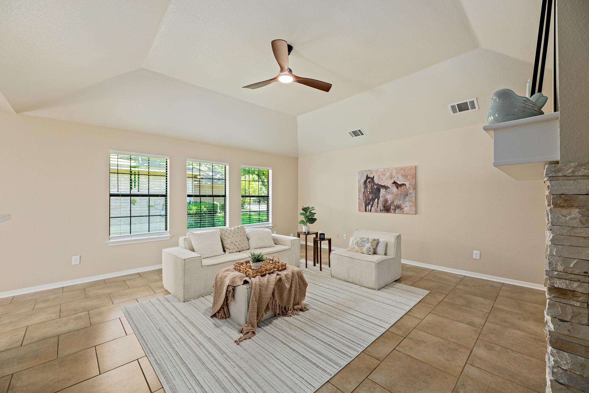 111 Stephen Ln, Georgetown, TX 78626