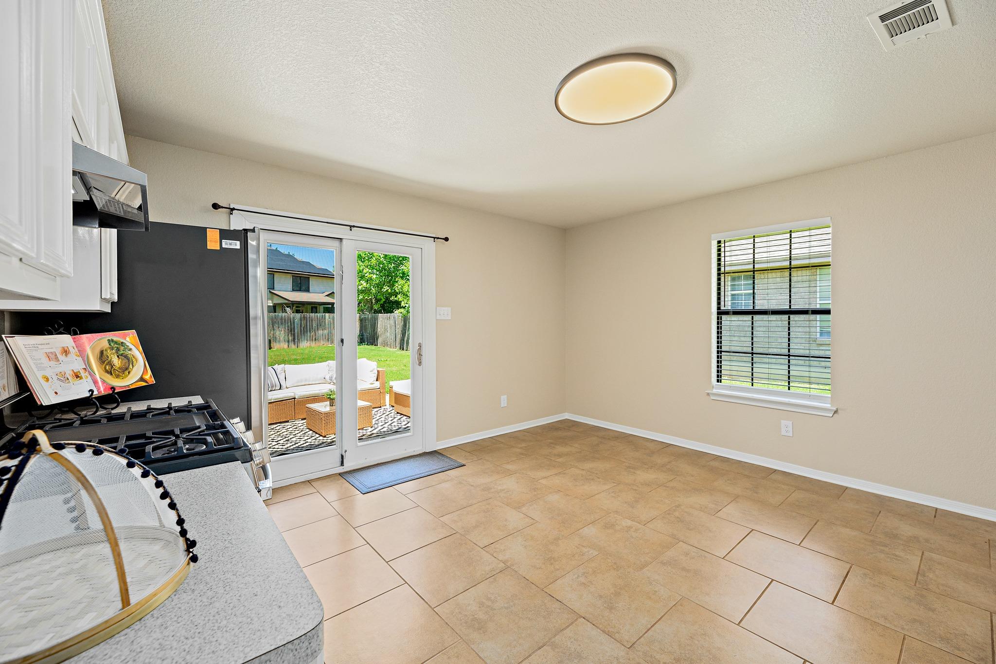 111 Stephen Ln, Georgetown, TX 78626
