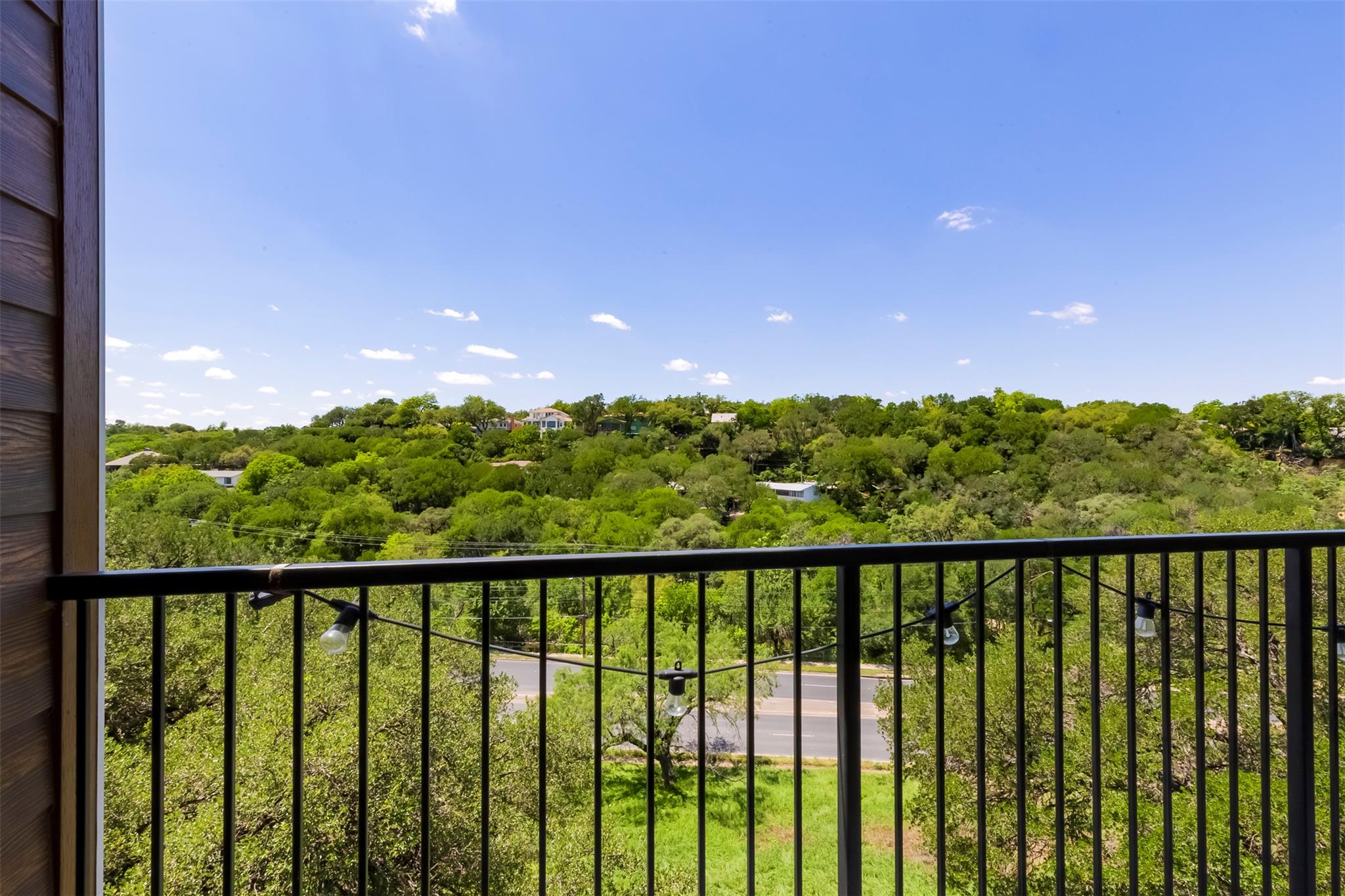 2500 Longview St # 402, Austin, TX 78705