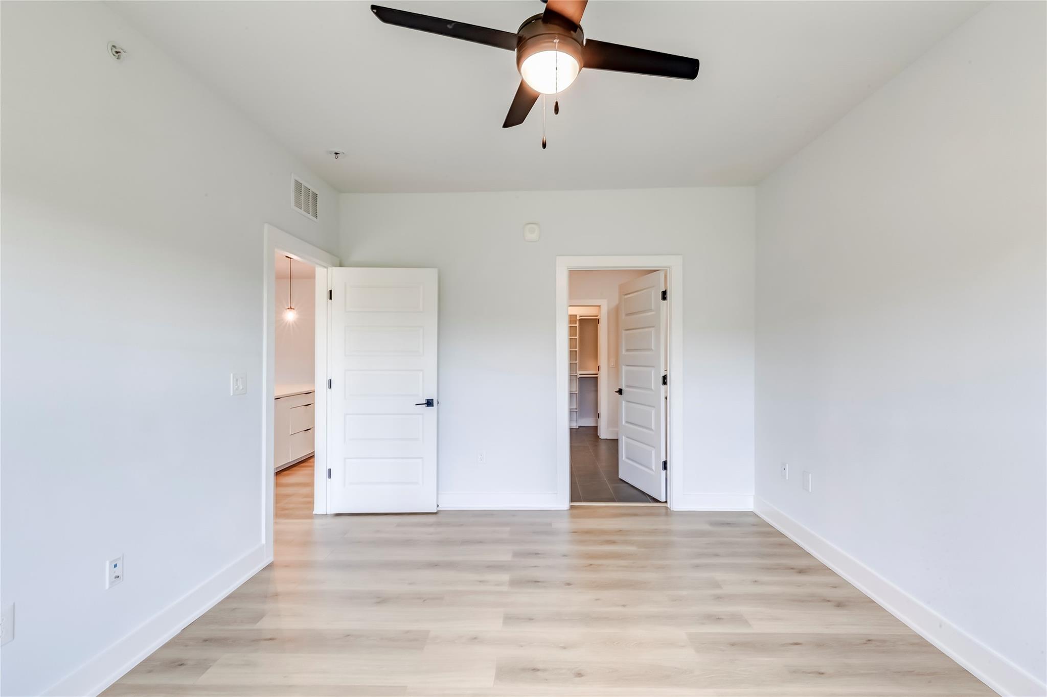 2500 Longview St # 402, Austin, TX 78705