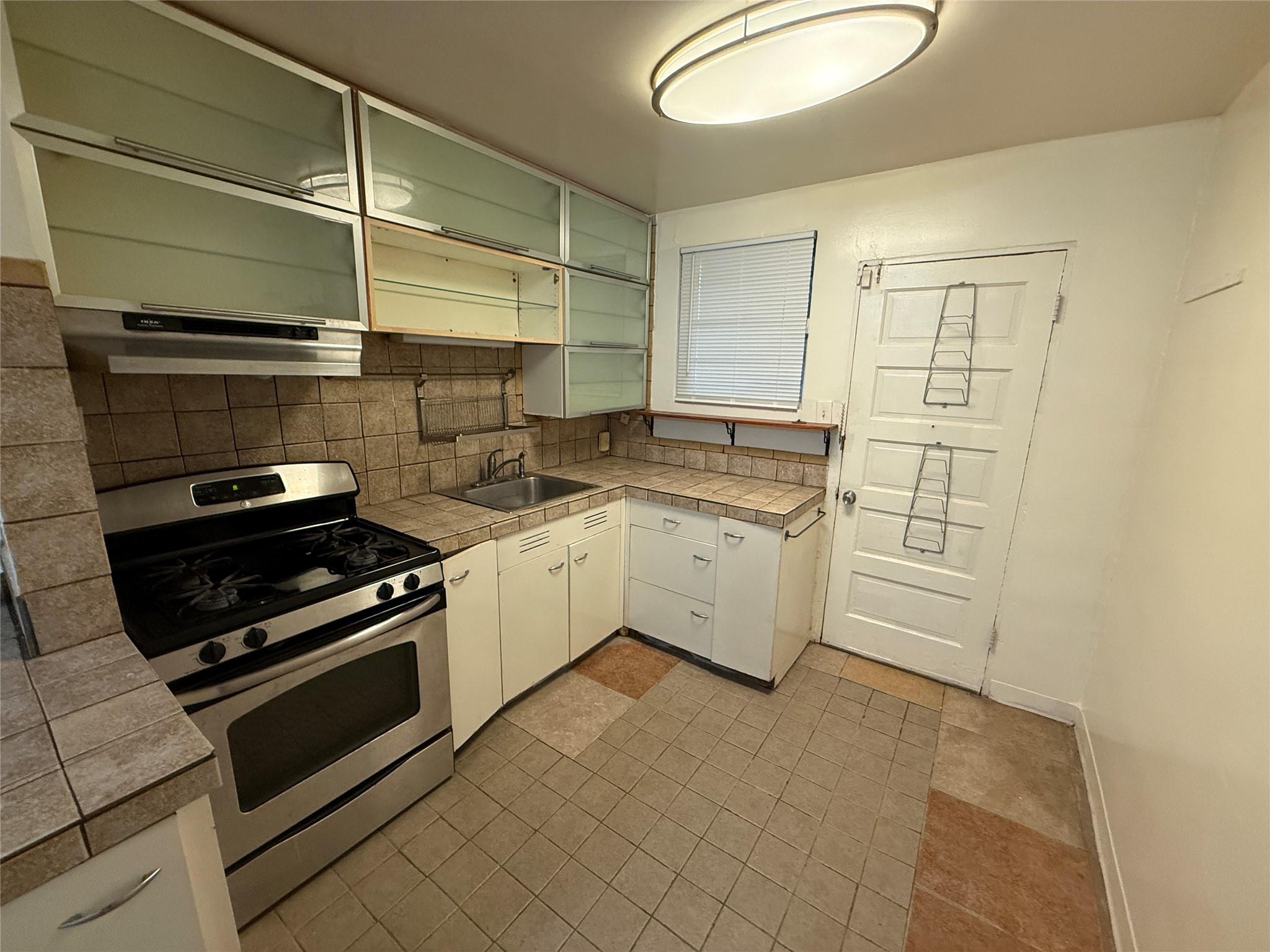 2921 E 12th St # E, Austin, TX 78702