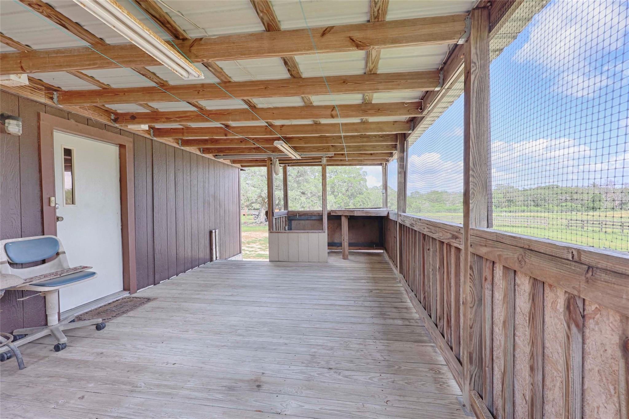 1276 County Road 216, Hallettsville, TX 77964