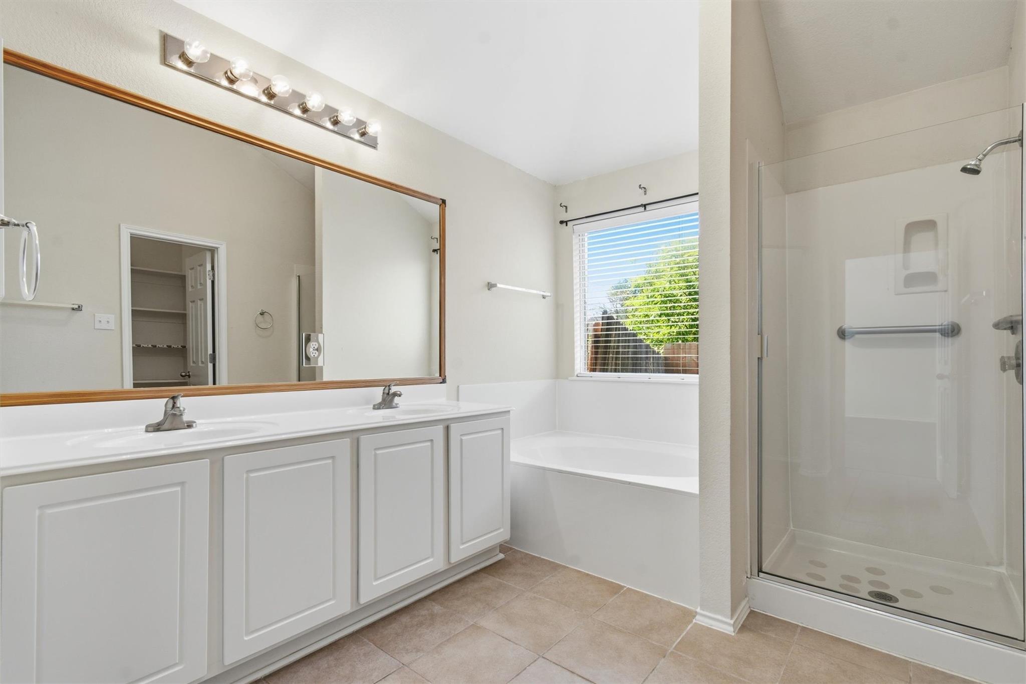 224 Poplarwood Dr, Kyle, TX 78640