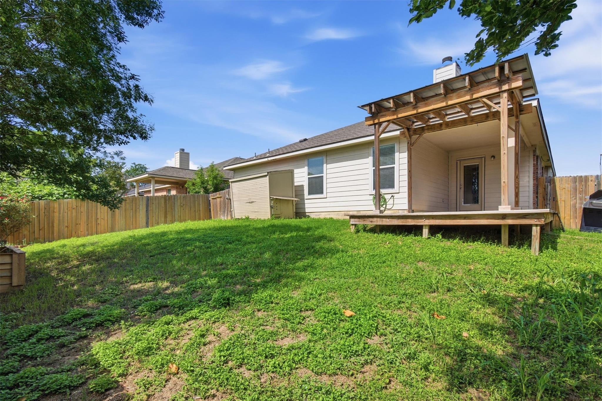 224 Poplarwood Dr, Kyle, TX 78640