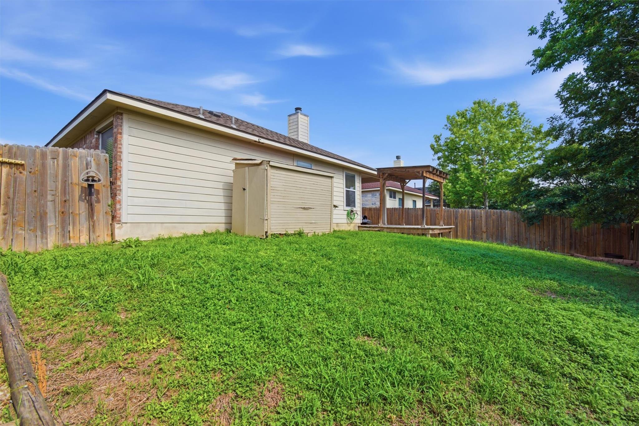 224 Poplarwood Dr, Kyle, TX 78640