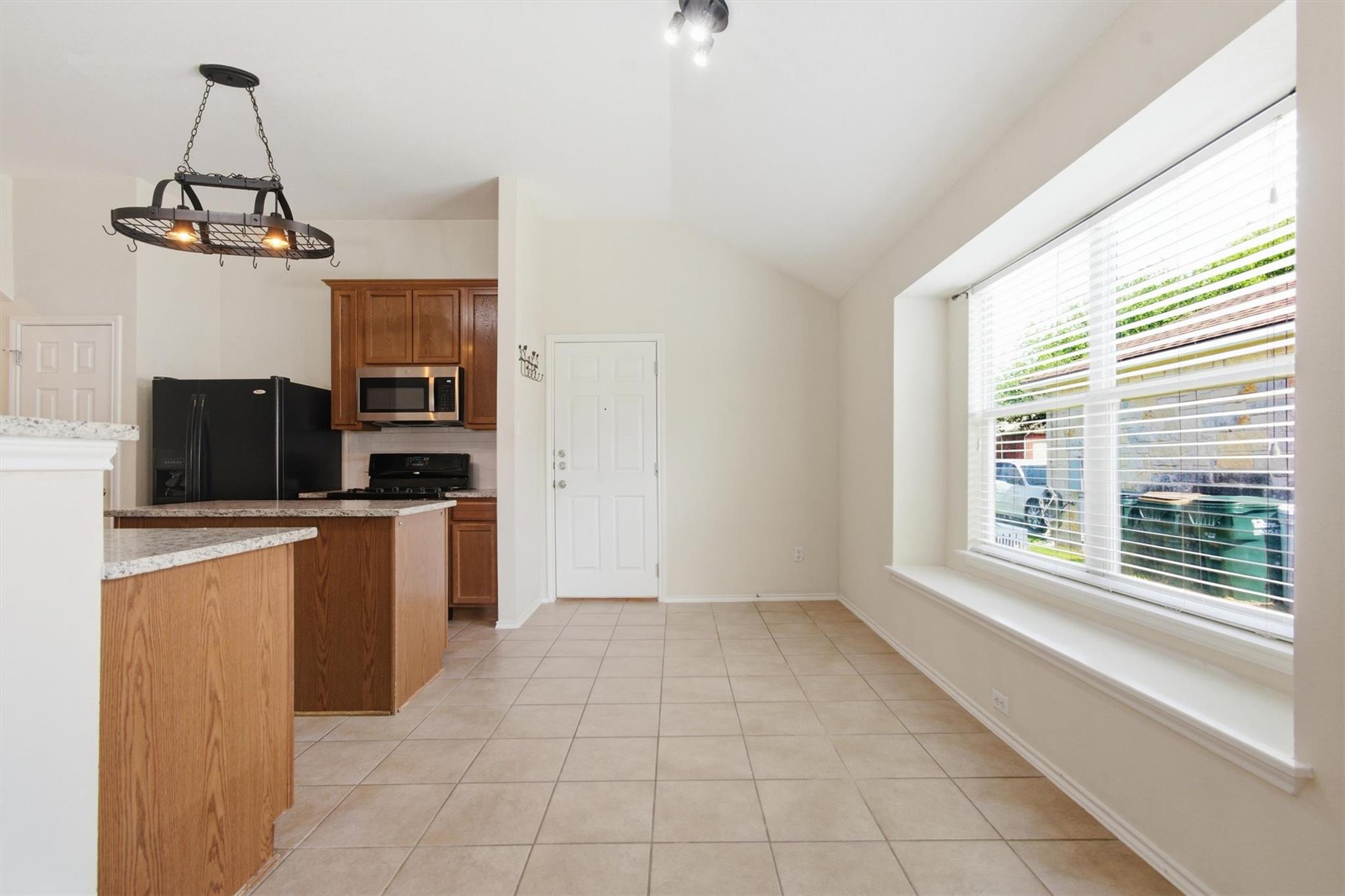 224 Poplarwood Dr, Kyle, TX 78640