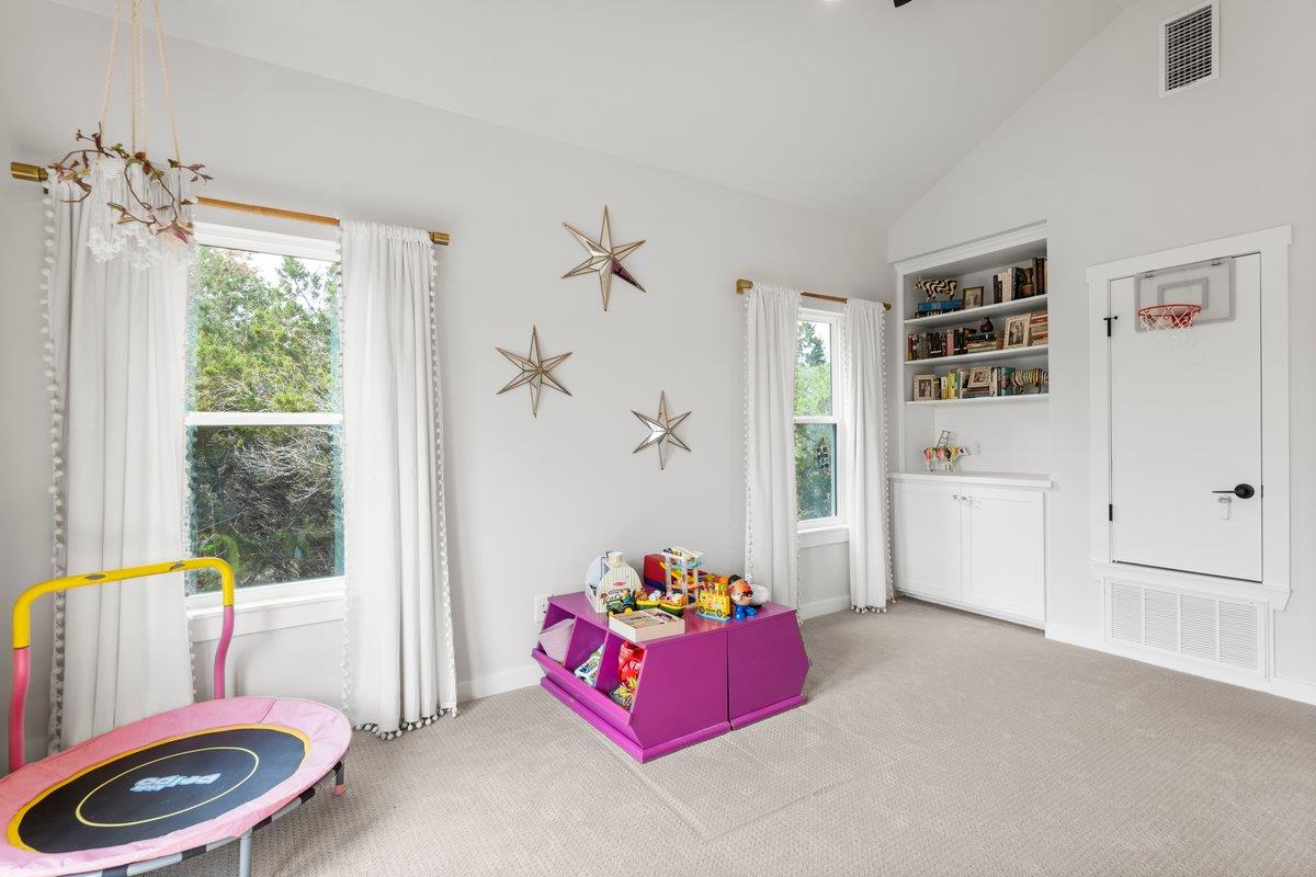 54 Acacia Dr, Wimberley, TX 78676