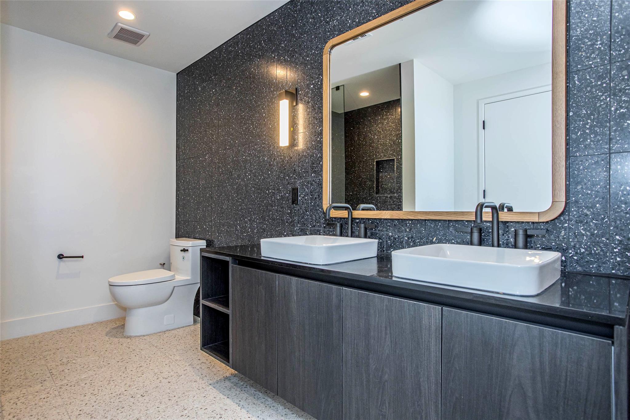 48 East Ave # 2106, Austin, TX 78701
