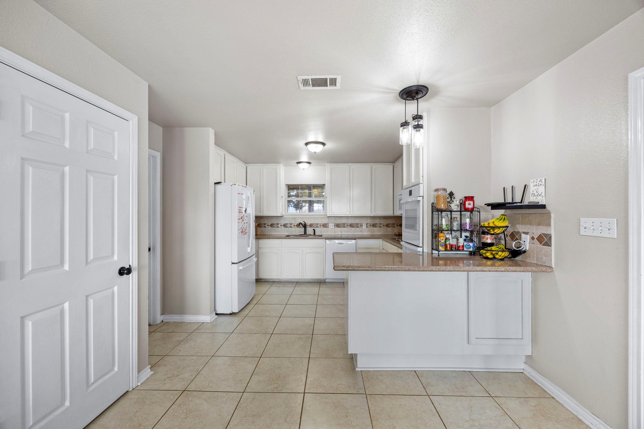 18751 State Highway 95, Holland, TX 76534