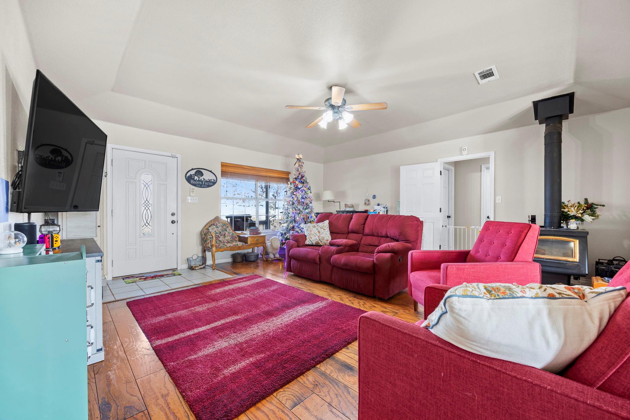 18751 State Highway 95, Holland, TX 76534
